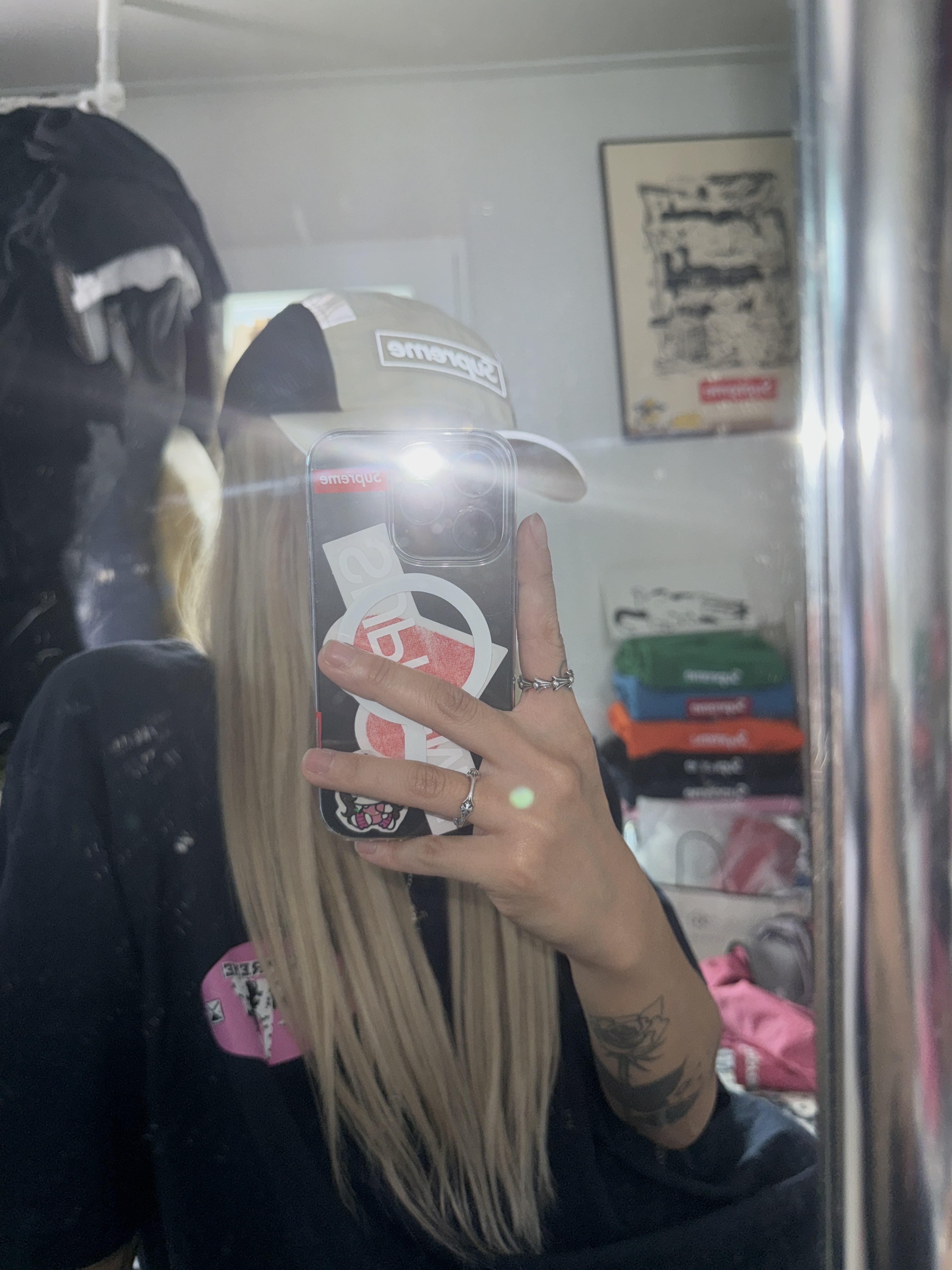 Supreme Side Mesh Camp Cap Cream - 25SS, Supreme Dalmatian T-Shirt Navy - 25SS 착용 스타일 - 1