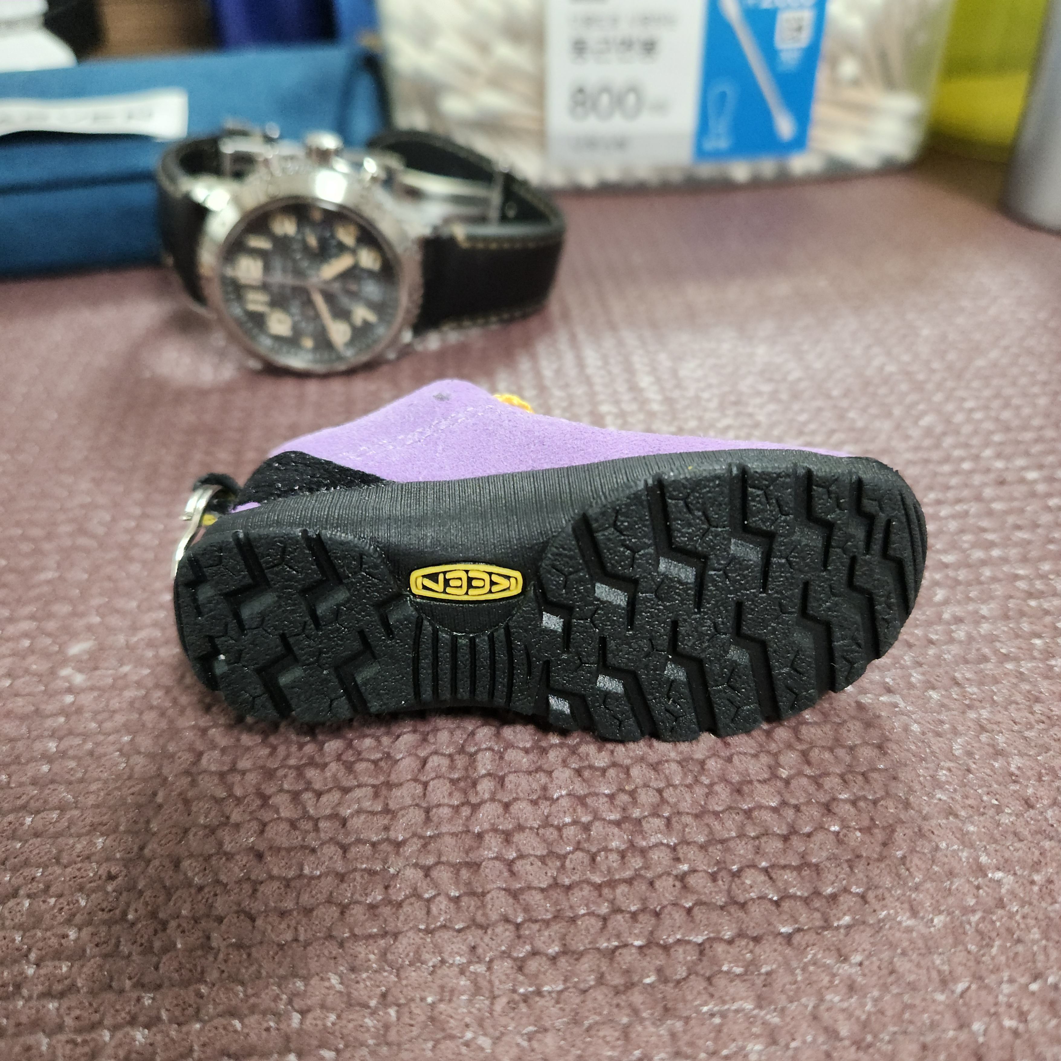 Keen Iroto Ikiru X Uneek II CVT Sandals All Gender Multi/Birch 착용 스타일 - 2