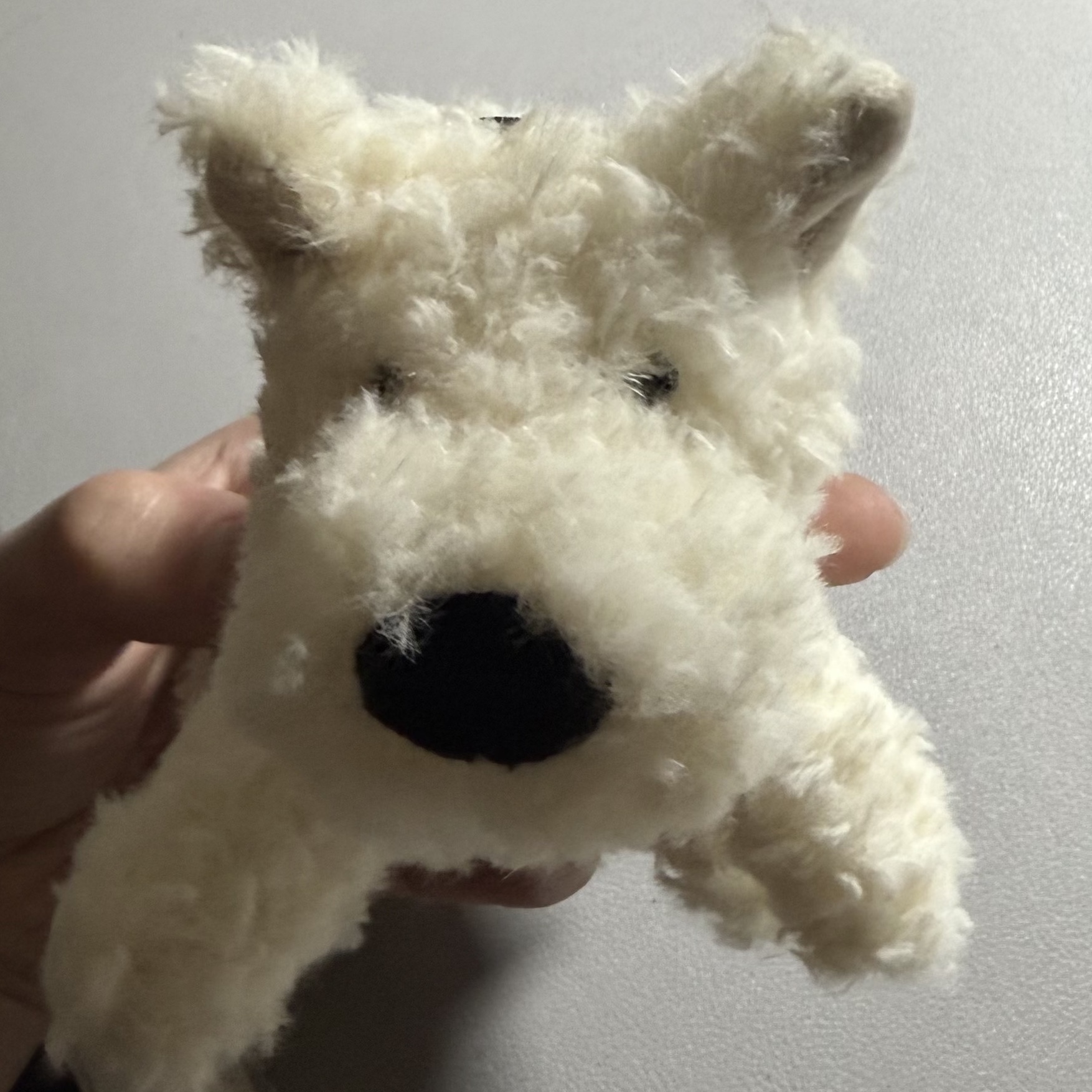 Jellycat Munro Scottie Dog Bag Charm Cream 착용 스타일 - 1