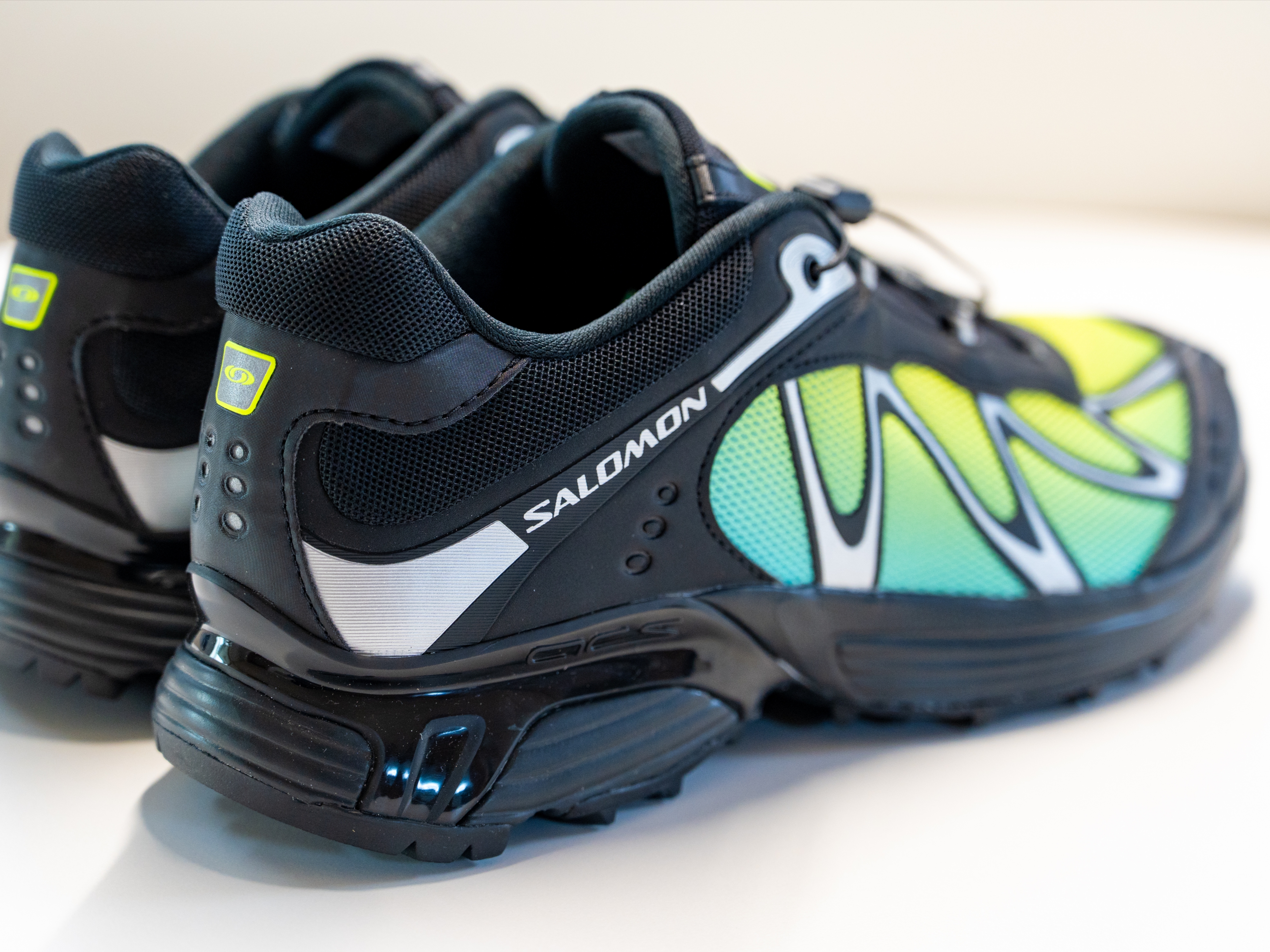 Salomon XT-Whisper Black Iced Aqua 착용 스타일 - 10