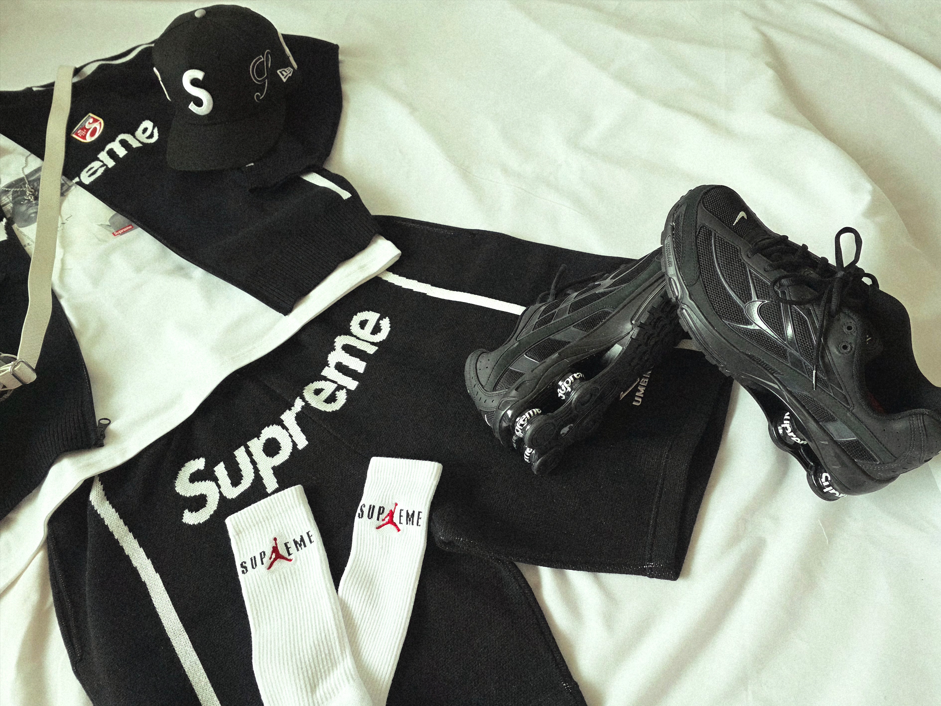 Nike x Supreme Shox Ride 2 SP Black, Supreme x Umbro Zip Up Sweater Black - 25SS 착용 스타일 - 4