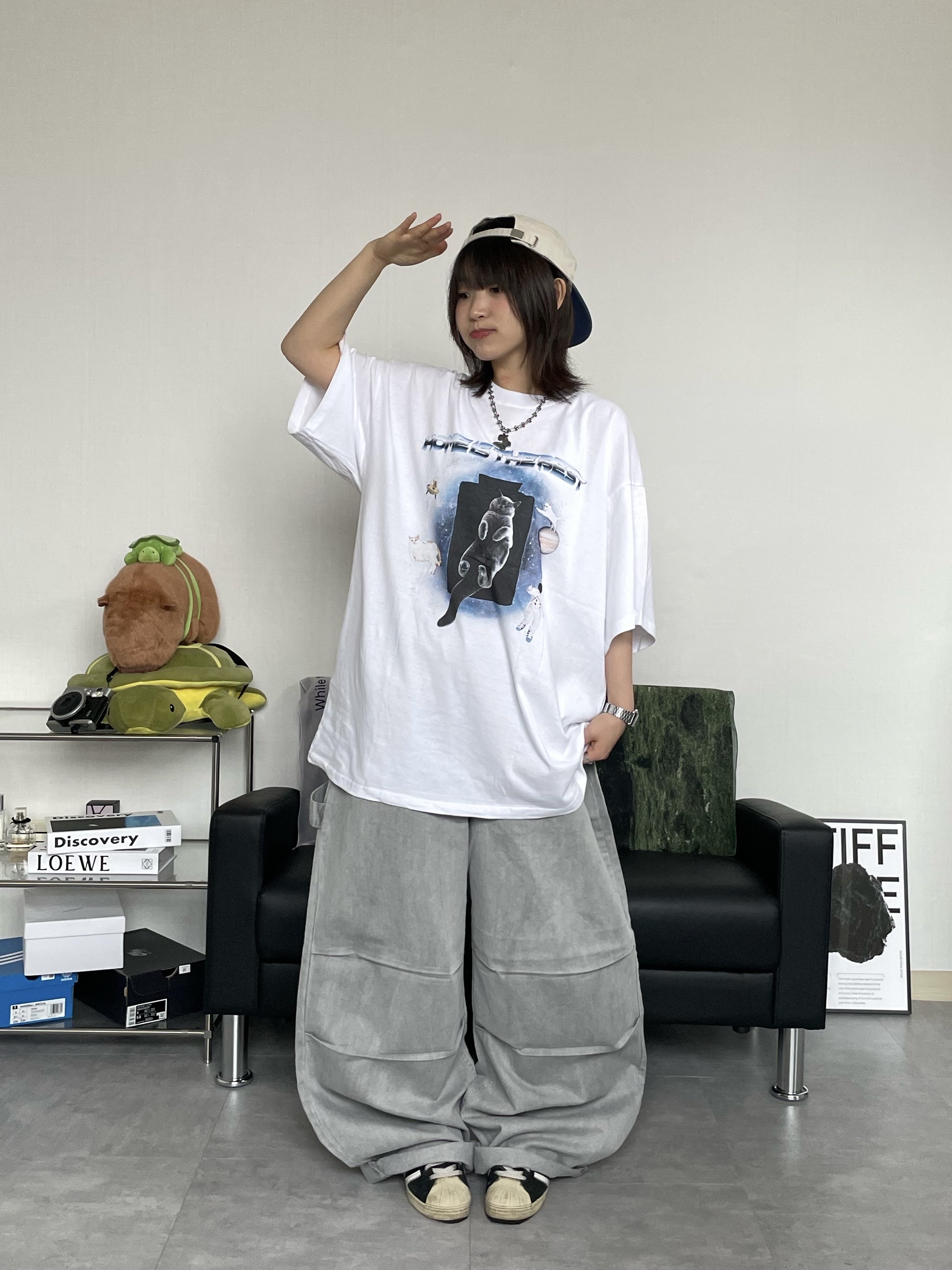 (W) Nike Air Force 1 '07 Low Triple Black, Hello Sunrise  Two Tone Washed OG Logo 6panel Cap Off White & Black 착용 스타일 - 7