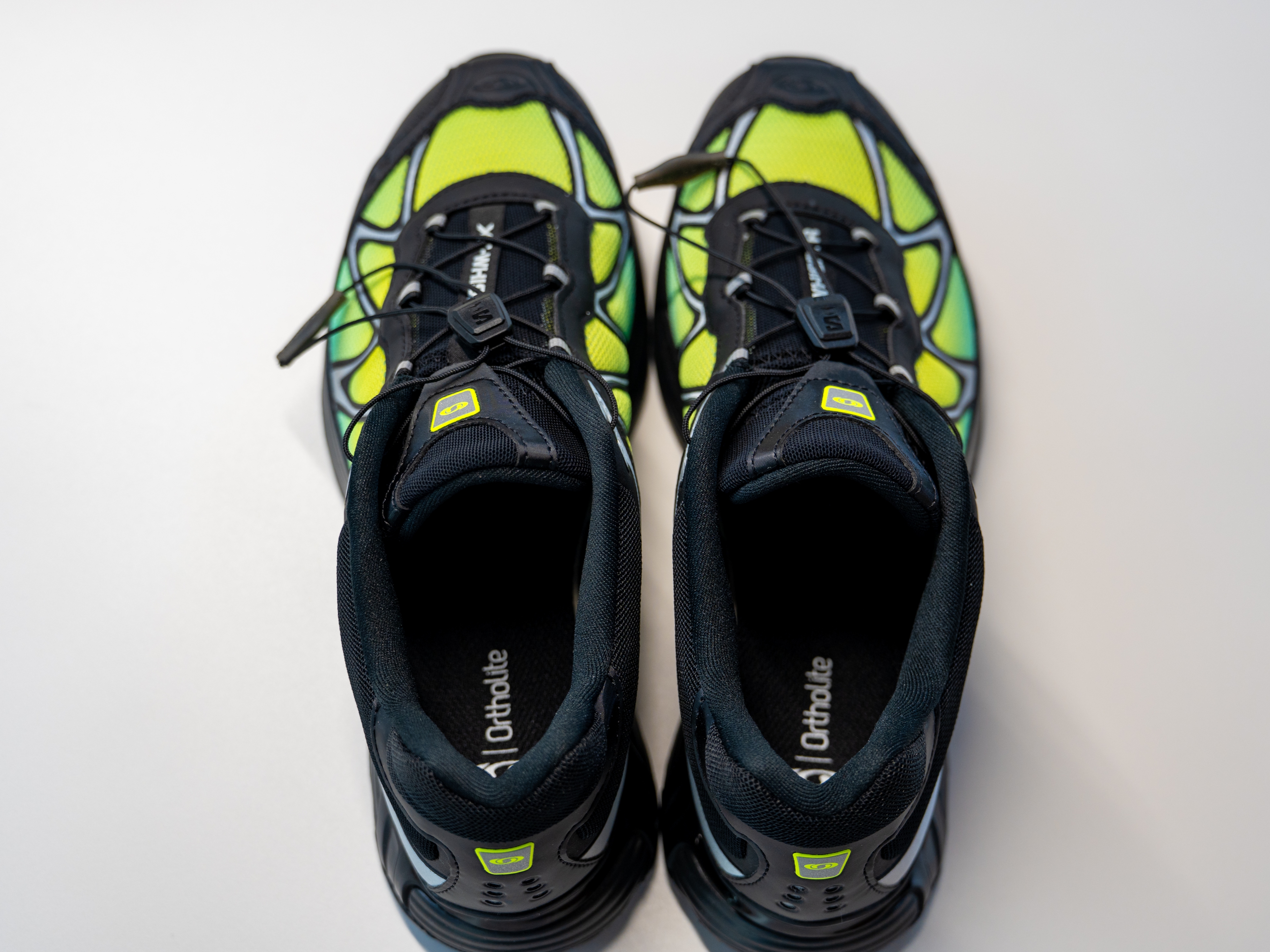 Salomon XT-Whisper Black Iced Aqua 착용 스타일 - 3