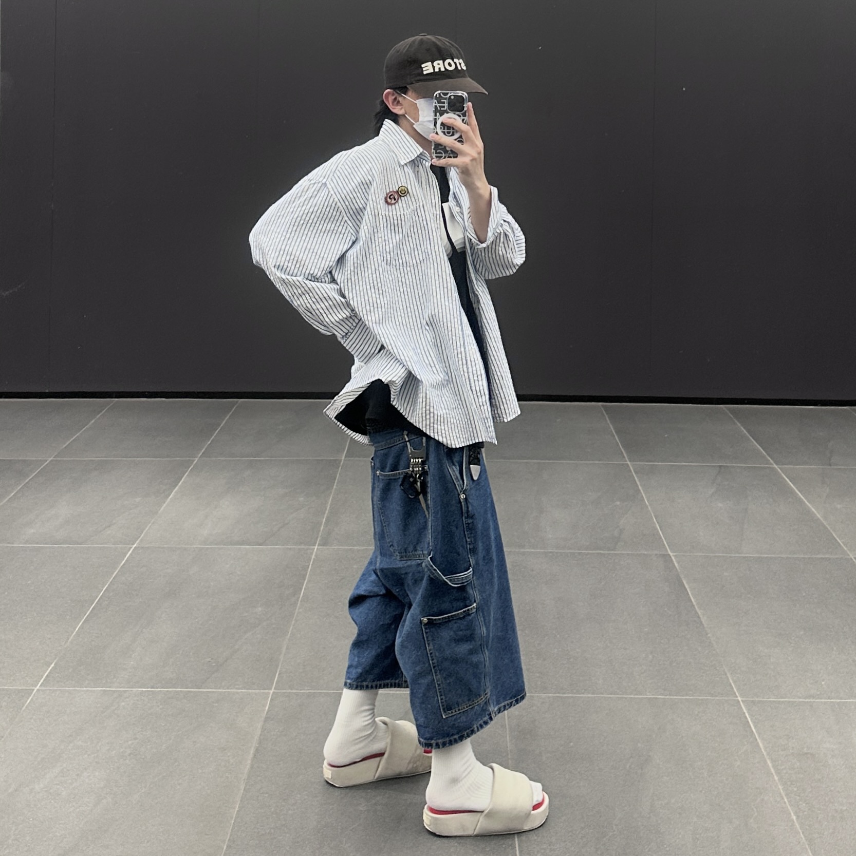 Y-3 Slide Brown Red 착용 스타일 - 3