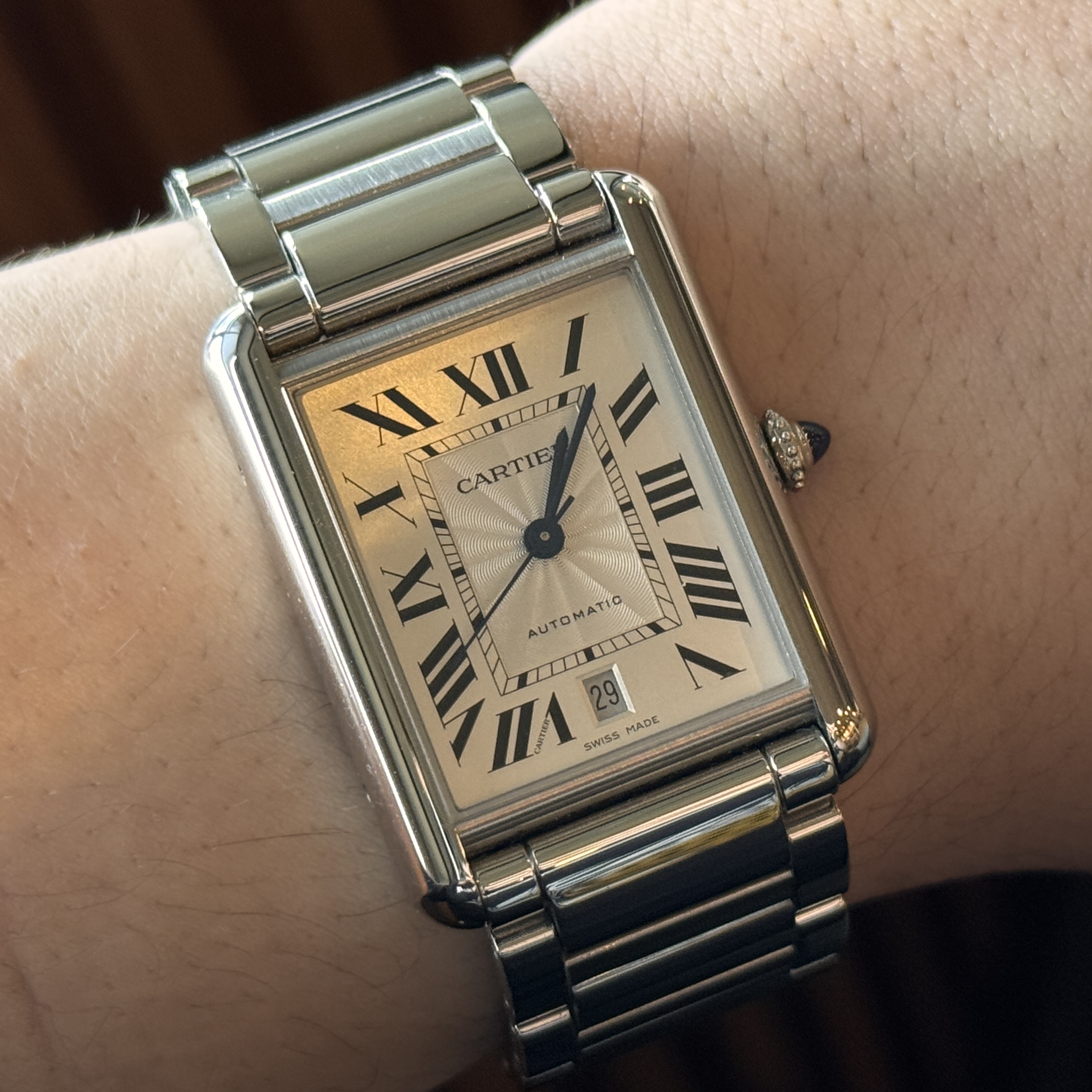 Cartier Tank Must Watch Extra Large Automatic Steel Bracelet Steel 착용 스타일