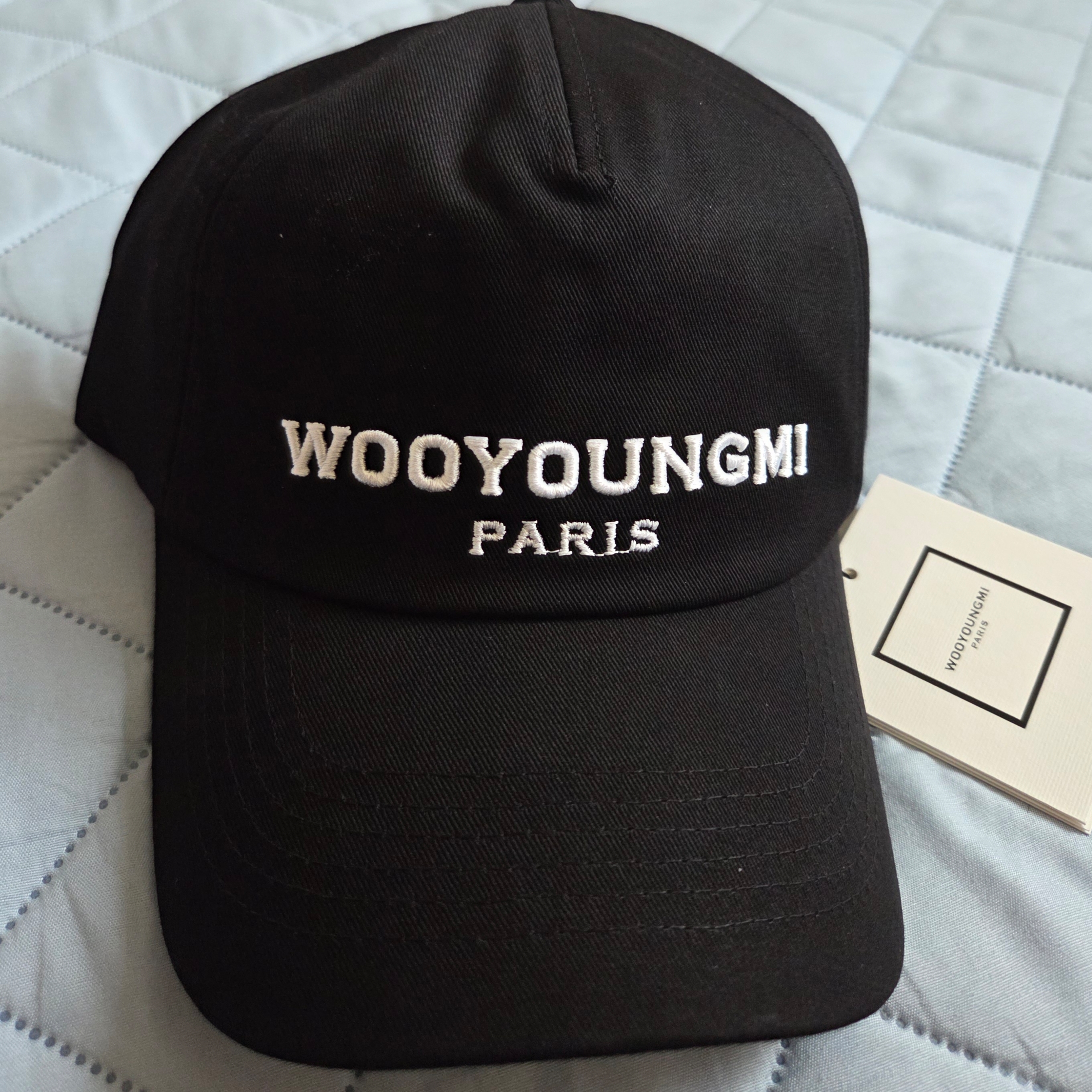 Wooyoungmi Embroidered Ball Cap Black 착용 스타일