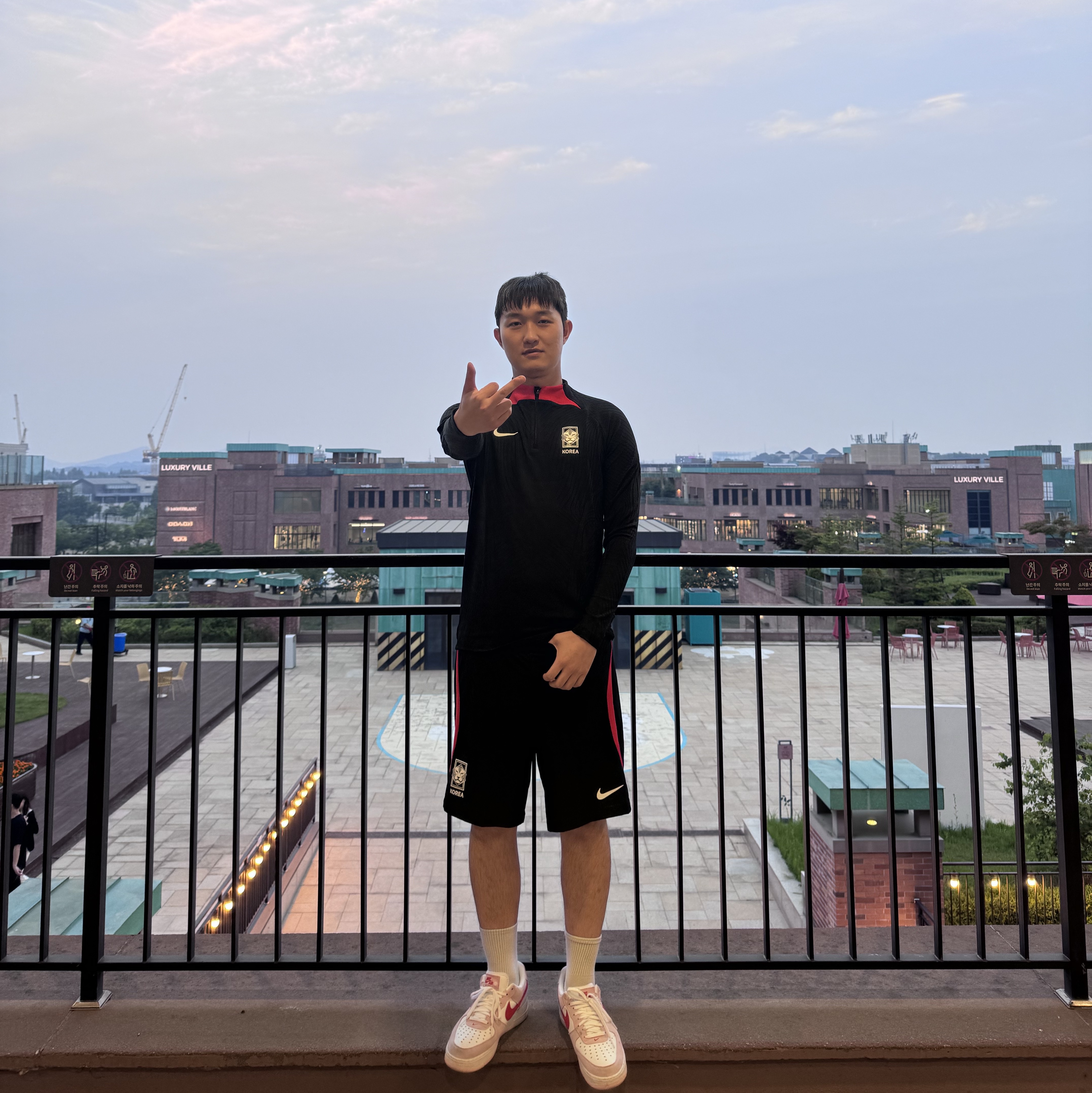 Nike Korea Strike Elite Dri-Fit ADV Knit Soccer Shorts Black - Asia, Nike Korea Strike Elite Dri-Fit Knit Soccer Drill Top Black - Asia 착용 스타일 - 3