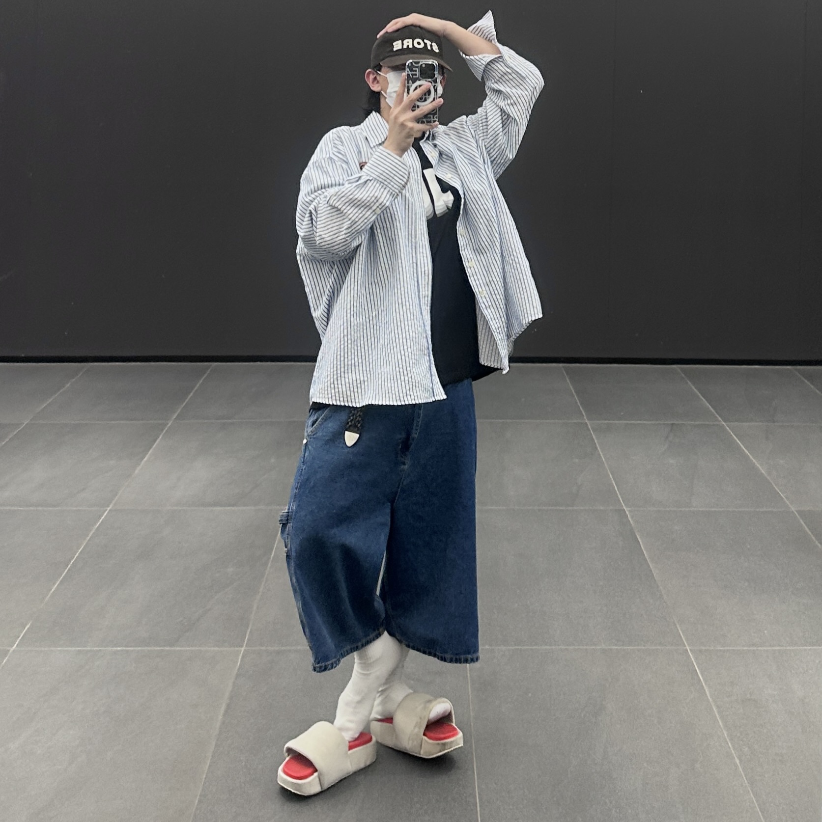 Y-3 Slide Brown Red 착용 스타일