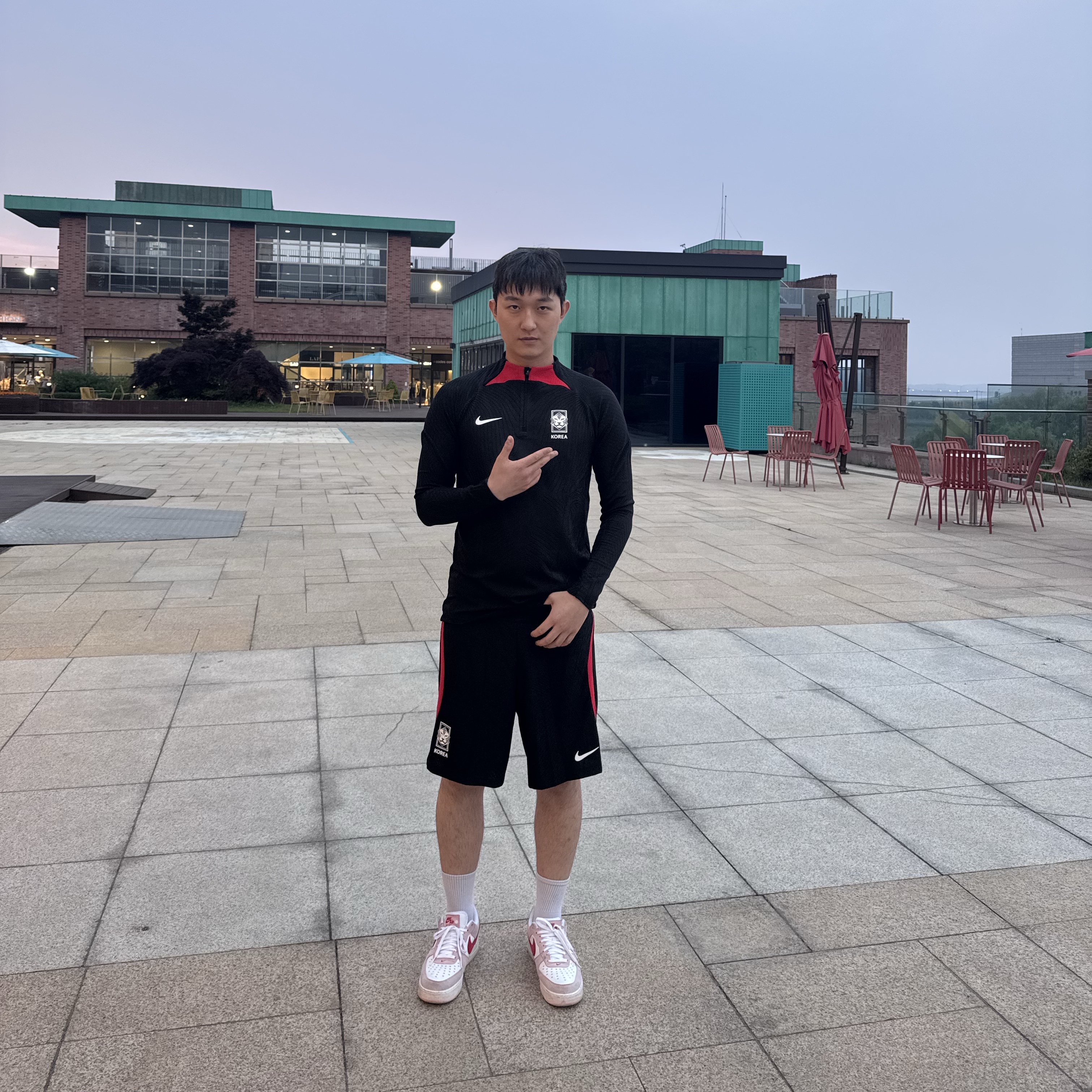 Nike Korea Strike Elite Dri-Fit ADV Knit Soccer Shorts Black - Asia, Nike Korea Strike Elite Dri-Fit Knit Soccer Drill Top Black - Asia 착용 스타일 - 1