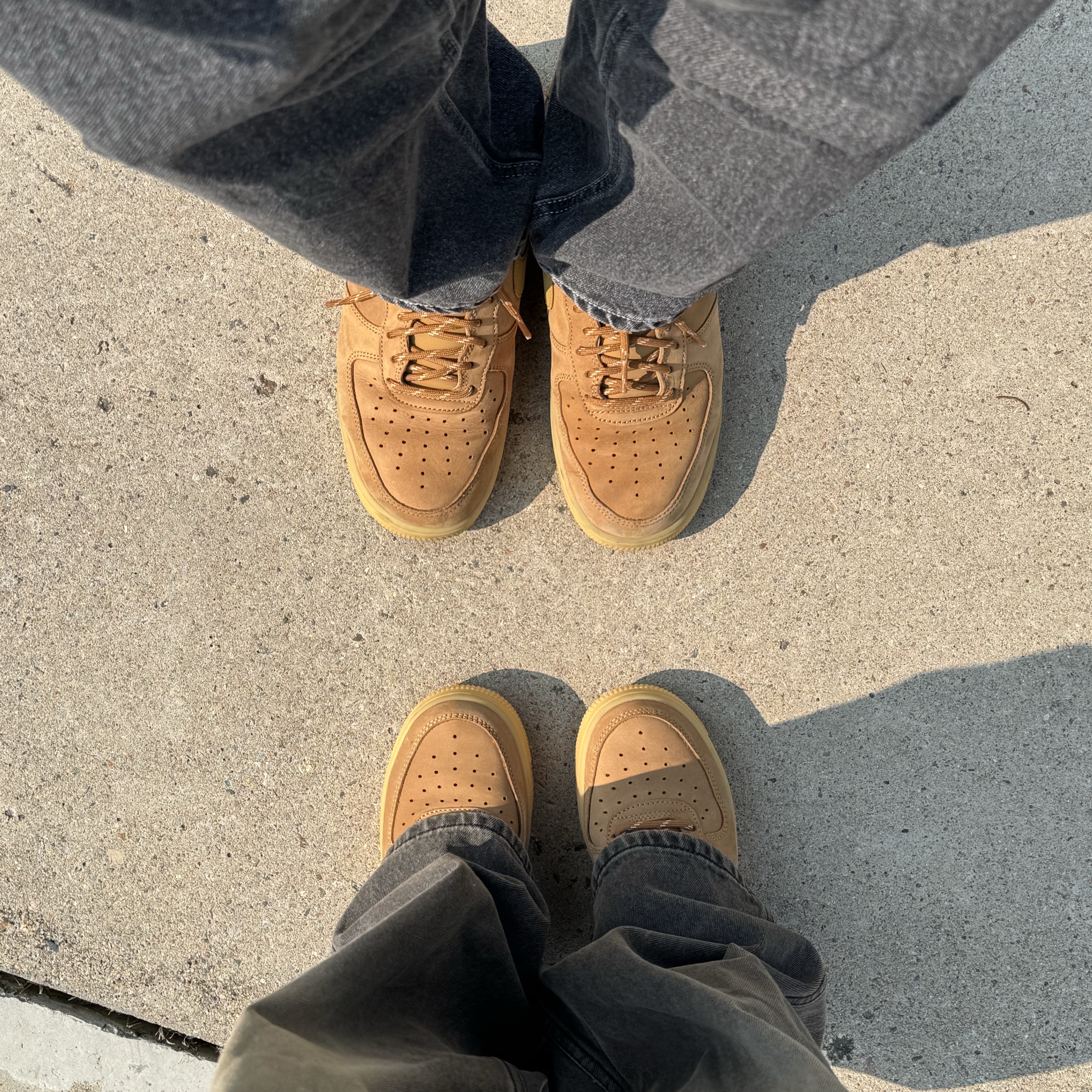 Nike Air Force 1 '07 WB Flax 착용 스타일
