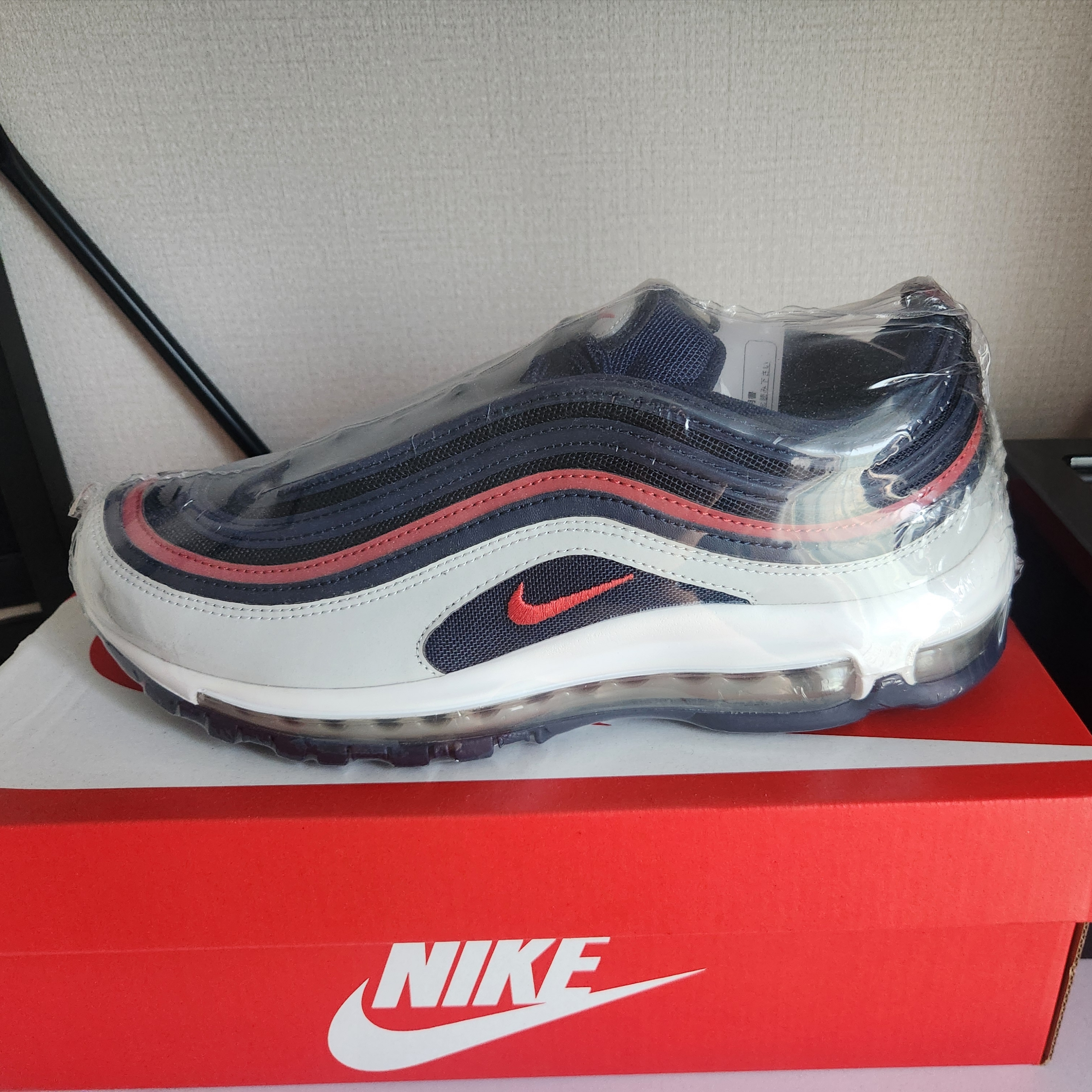 Nike Air Max 97 Midnight Navy Track Red 착용 스타일