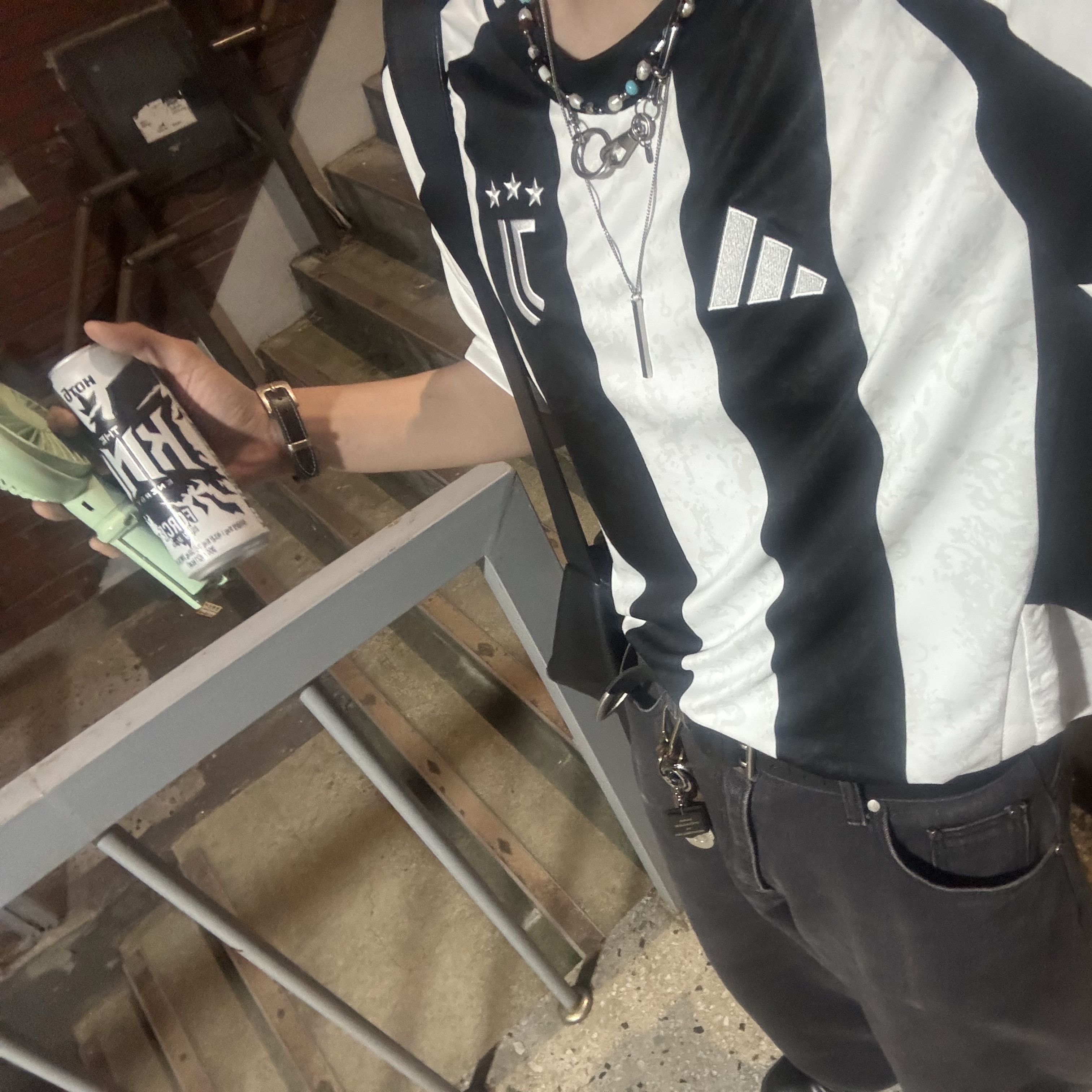 Adidas Juventus 2024/25 Home Jersey White Black - KR Sizing (Non Marking Ver.) 착용 스타일
