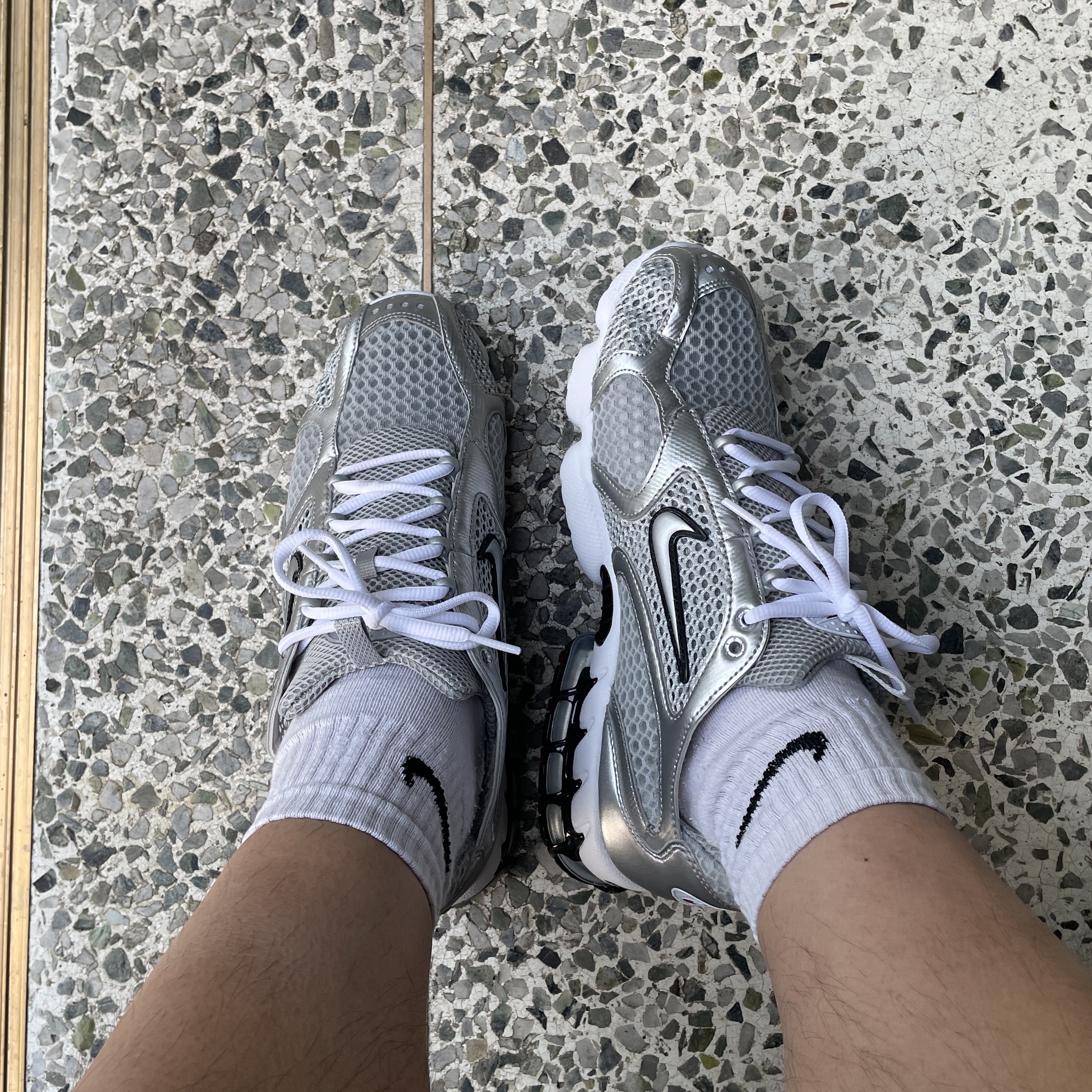 Nike Air Zoom Spiridon Cage 2 Metallic Silver 착용 스타일