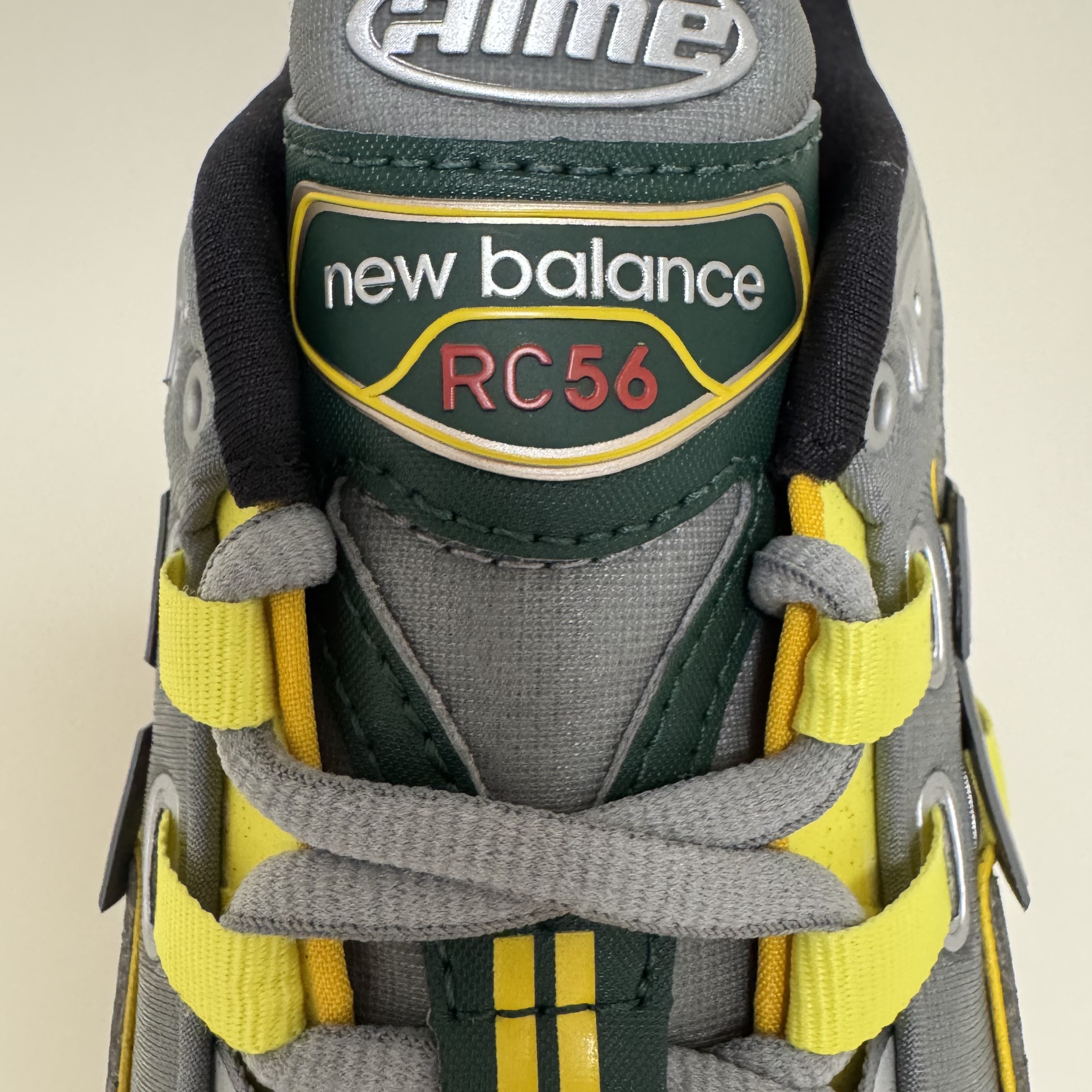 New Balance x Aime Leon Dore RC56 Volt Green 착용 스타일 - 4