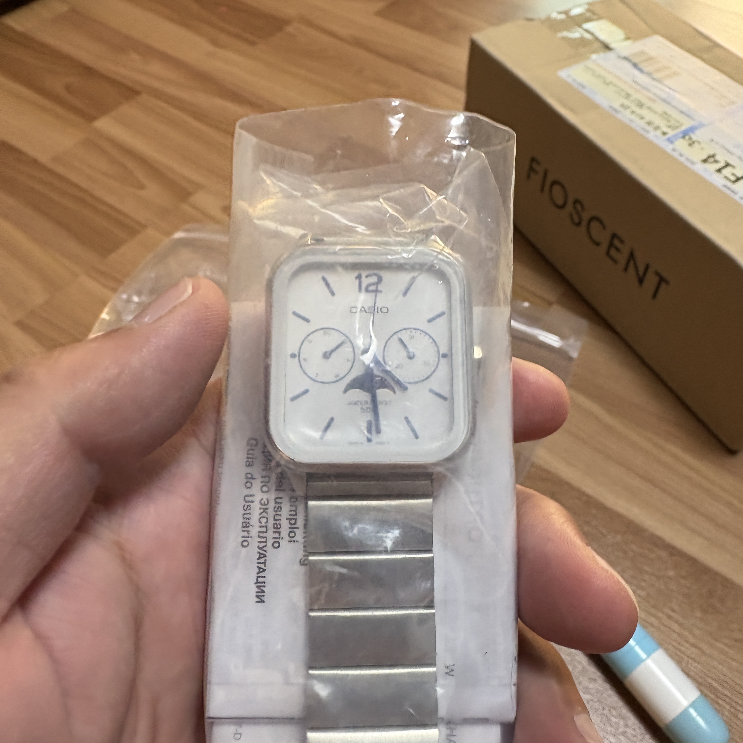 Casio MTP-M305D-7AV 착용 스타일