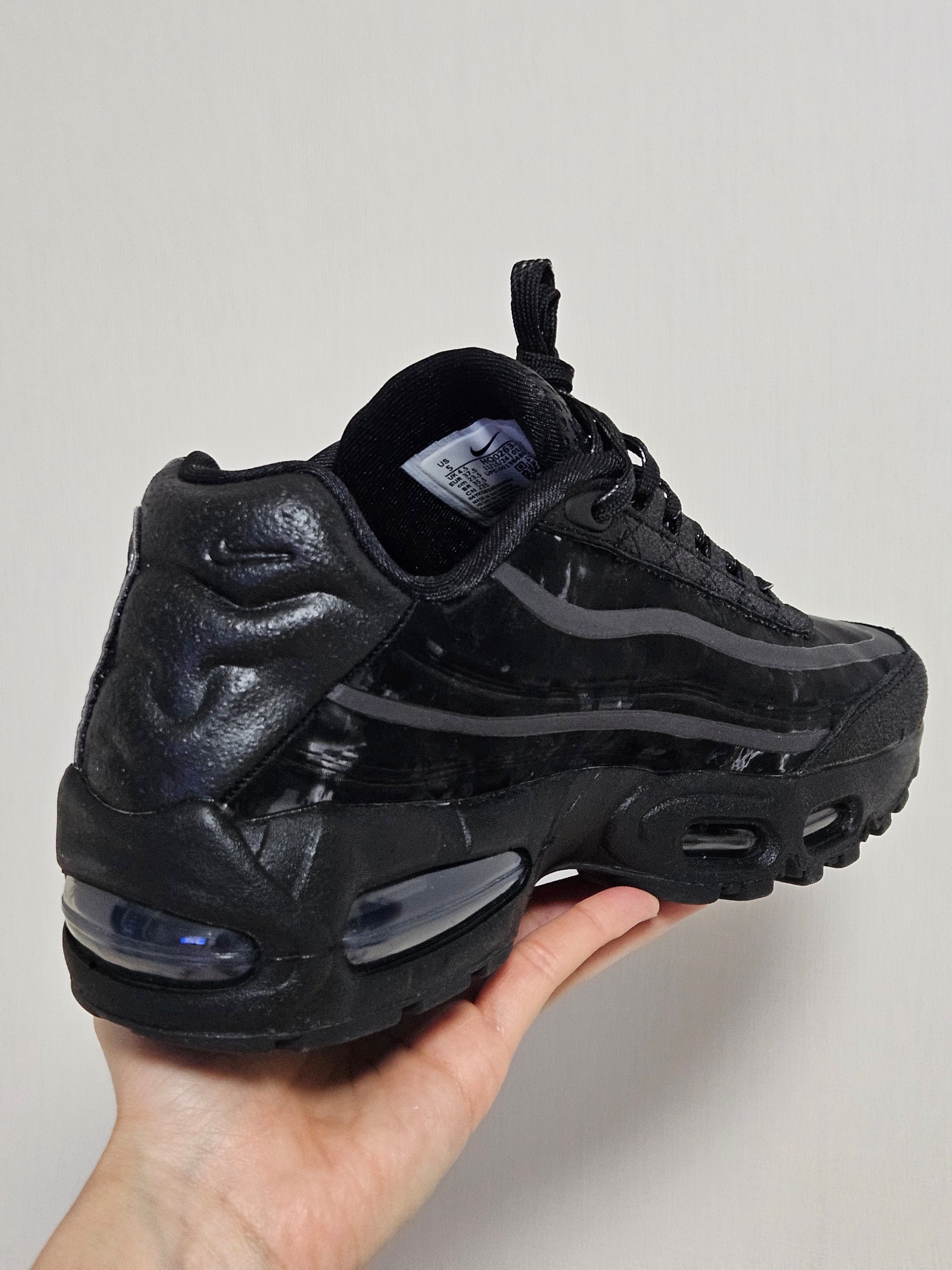 Nike x Worksout Air Max 95 Black Anthracite 착용 스타일 - 1