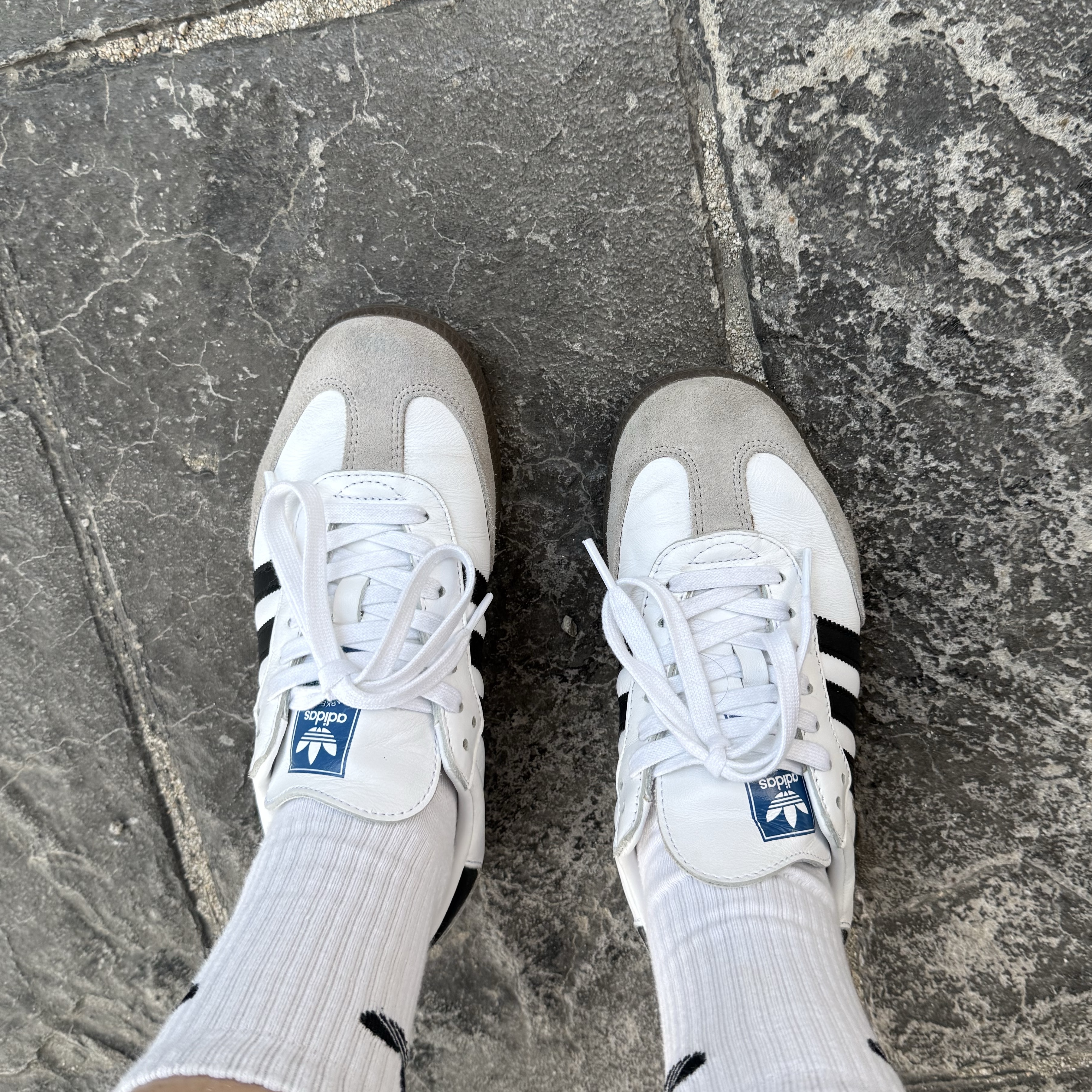 Adidas Samba OG Cloud White 착용 스타일 - 1