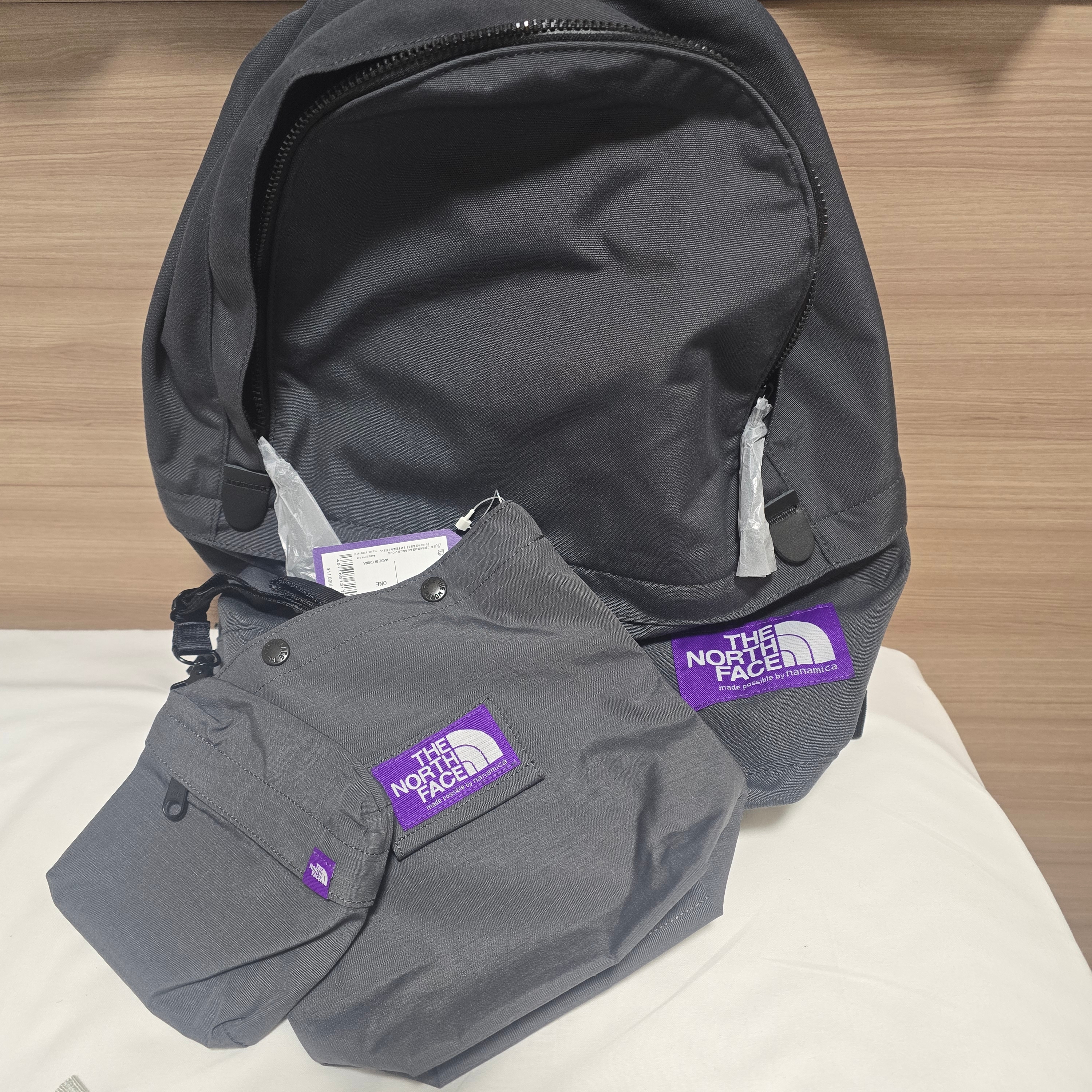 The North Face Purple Label Mountain Wind Multi Bag Black, The North Face Purple Label Field Day Pack Asphalt Gray 착용 스타일 - 1