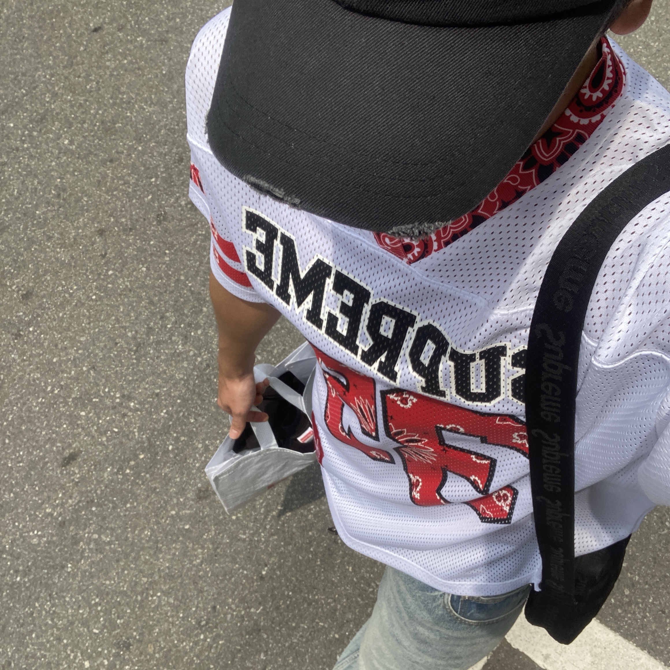 Supreme Bandana Football Jersey White - 25SS 착용 스타일
