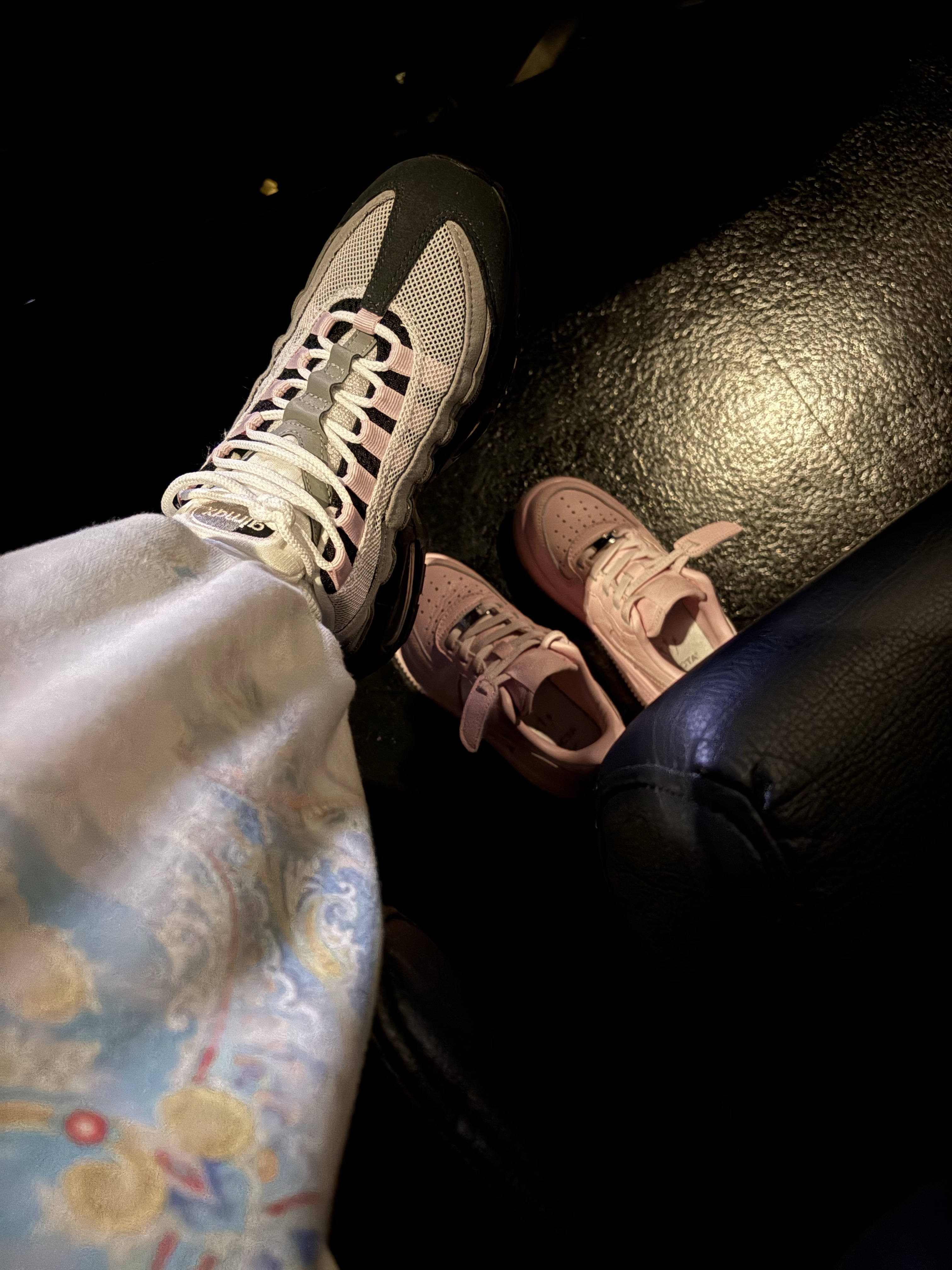 (TD) Nike x Drake Nocta Air Force 1 Low SP Certified Lover Boy Pink Foam, (W) Nike Air Max 95 Pink Foam 착용 스타일 - 3