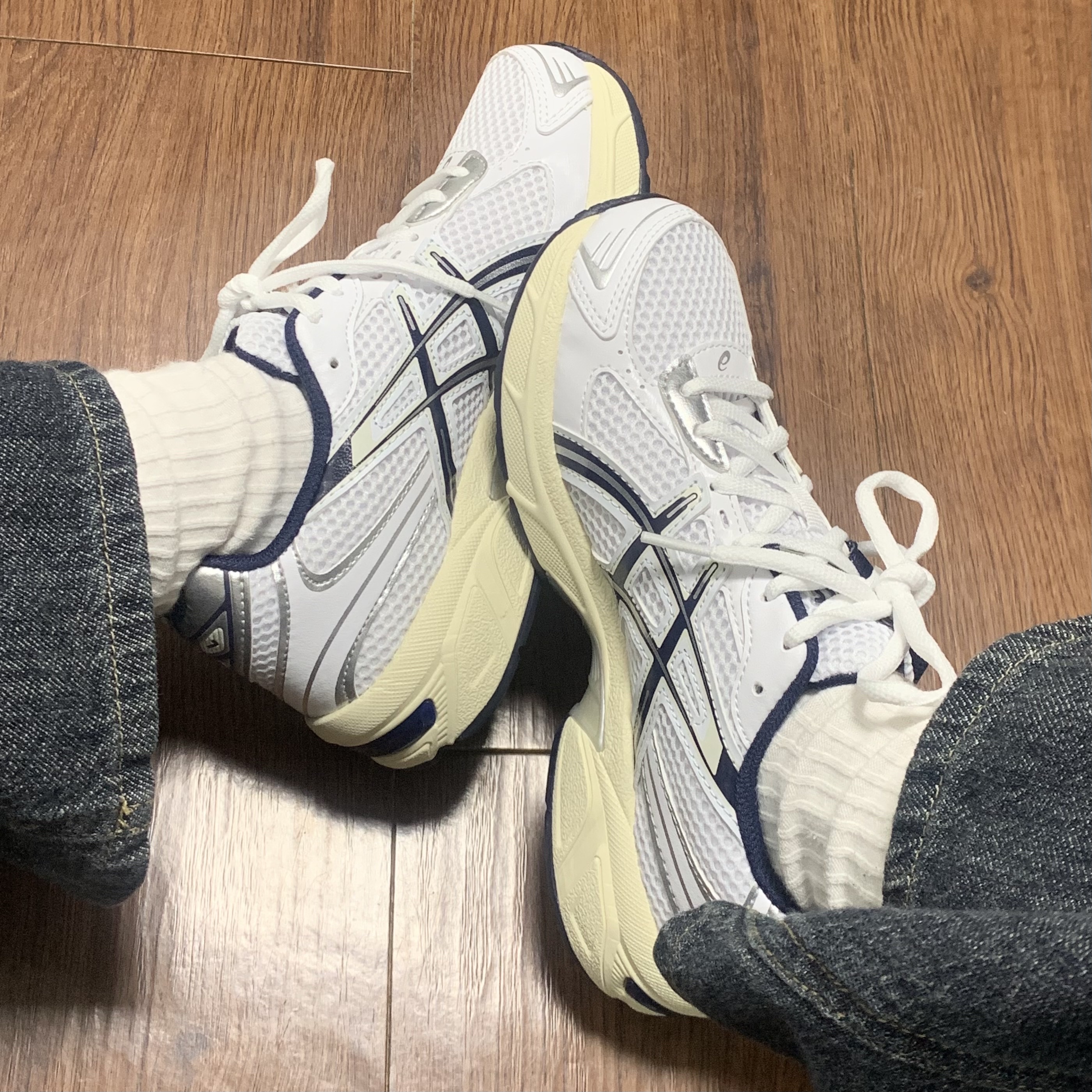(W) Asics Gel-1130 White Midnight 착용 스타일 - 2