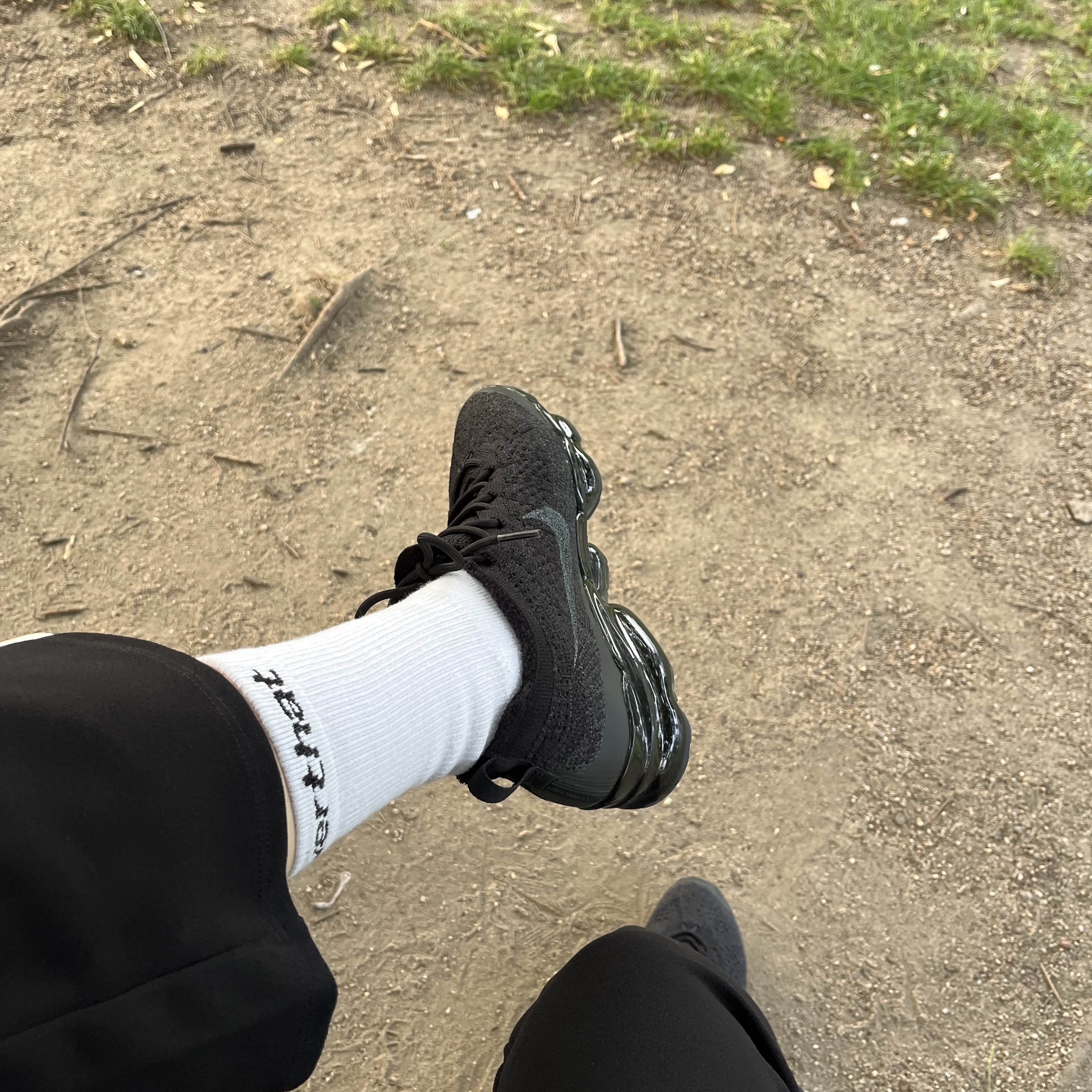 (W) Nike Air Vapormax 2023 Flyknit Black Anthracite 착용 스타일