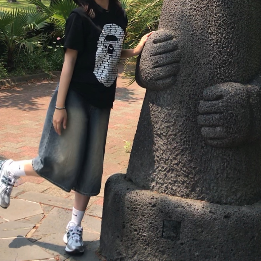 BAPE Japan Ape Head T-Shirt Black 착용 스타일 - 2