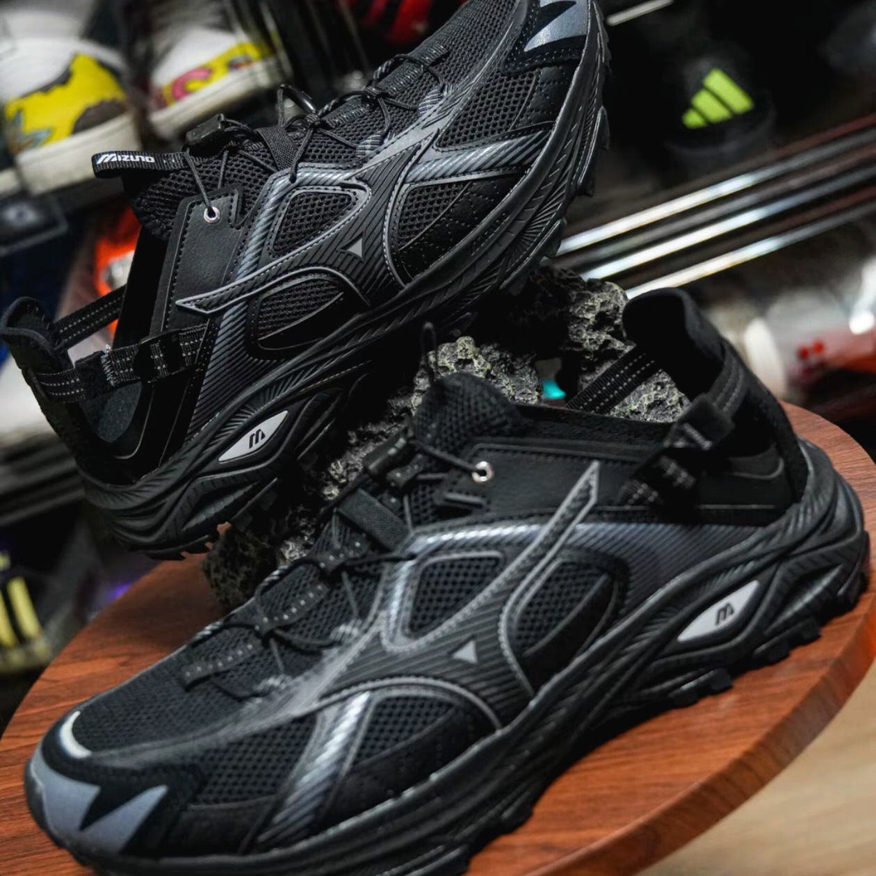 Mizuno Racer Trail SE Black 착용 스타일 - 4
