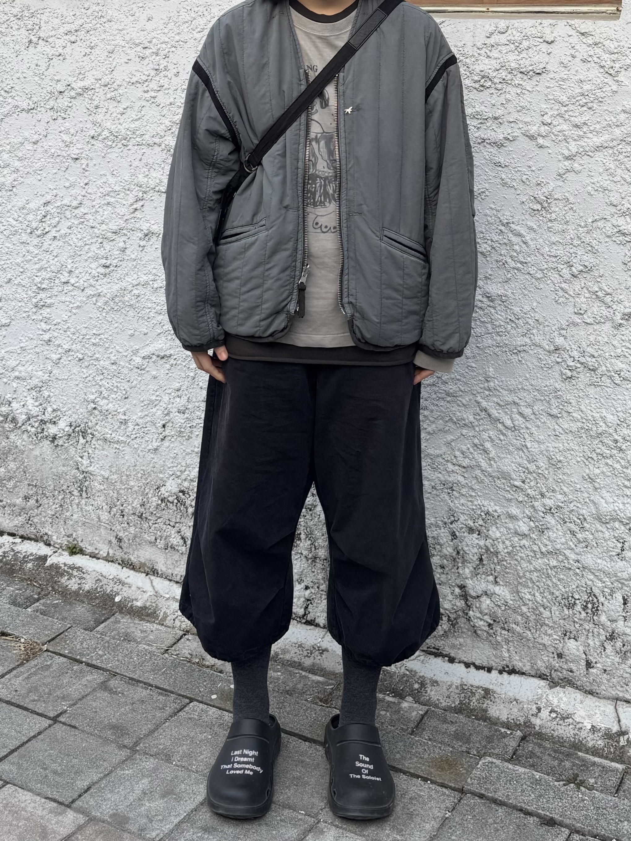Polyteru x HANK Long Sleeve Blue Dog Vintage Gray - 24SS, Polyteru Reversible Liner Jacket Sage Gray + Jade 착용 스타일 - 3