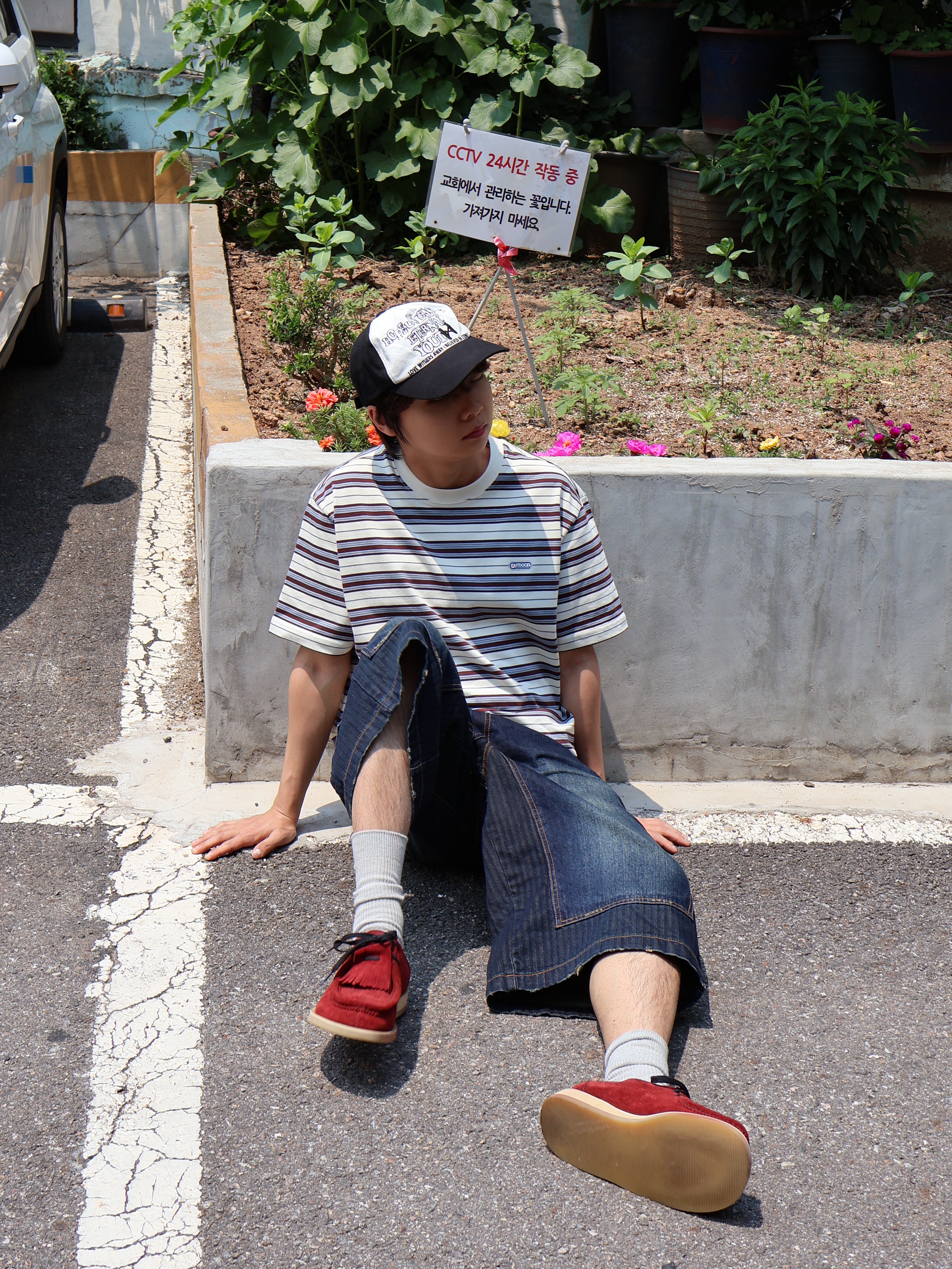[더블적립]Farfromwhat Far Two-Tone Denim Bermuda Pants 착용 스타일 - 2