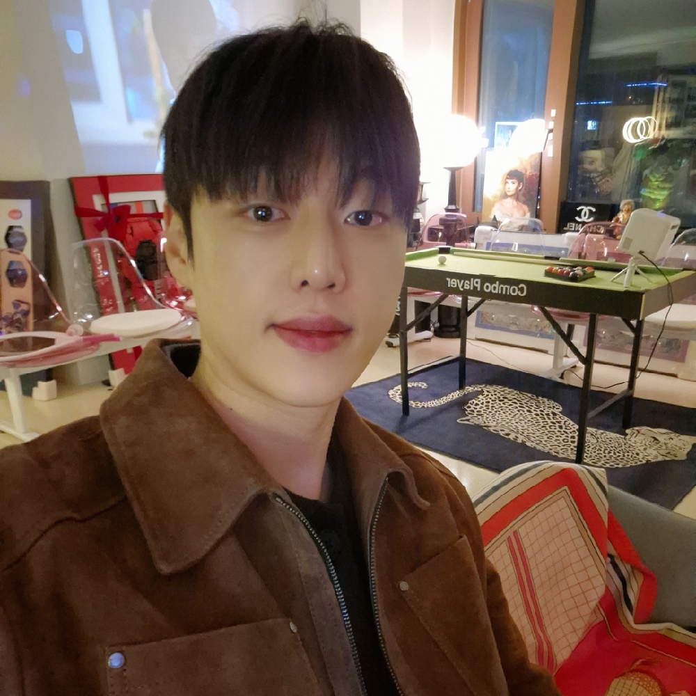 KREAM 프로필 이미지