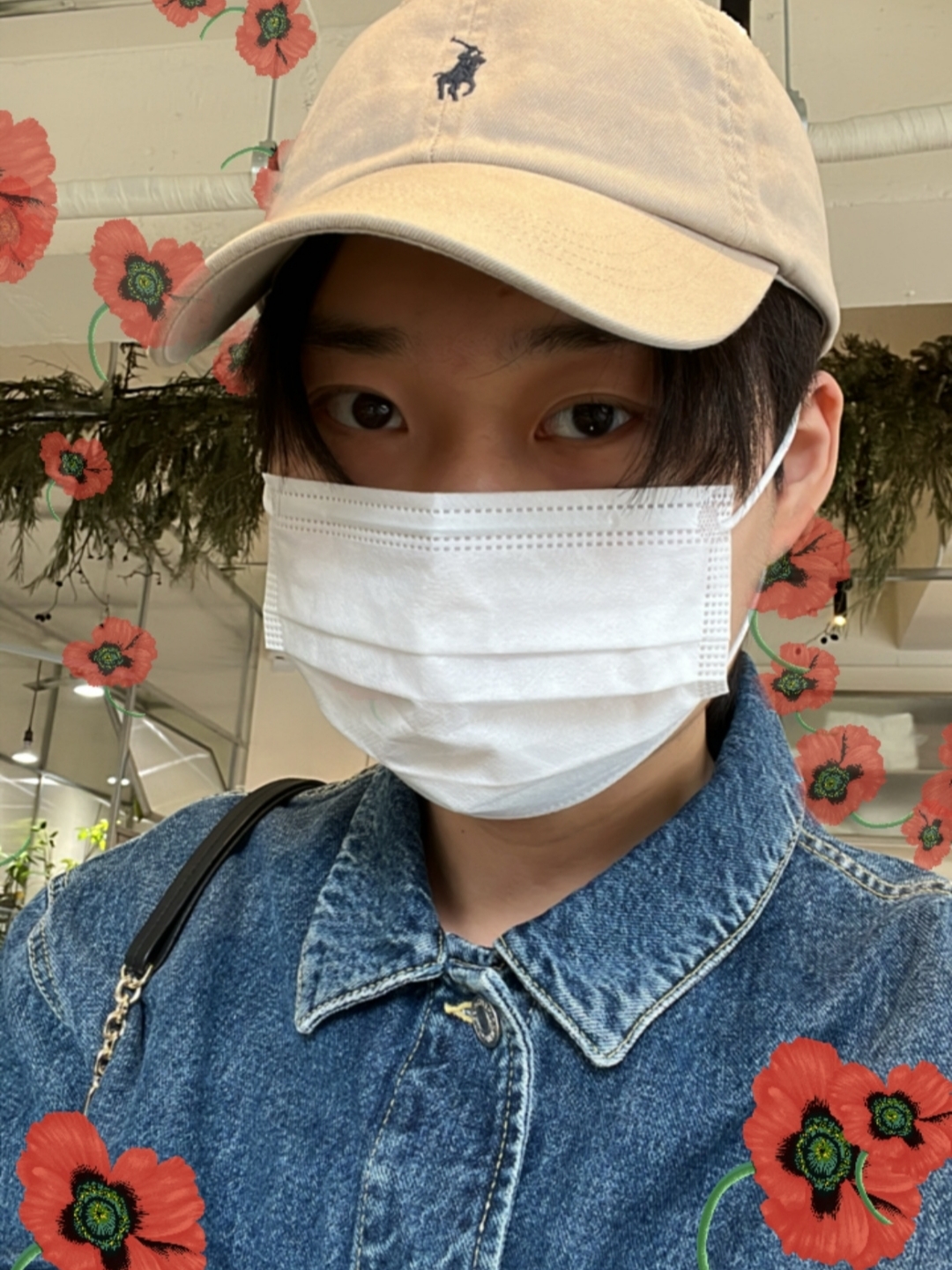 Kenzo Boke Flower Embroidery Denim Trucker Jacket Navy Blue, Maison Margiela Glam Slam Flap Small Black μ°©μ© μ€νμΌ - 7