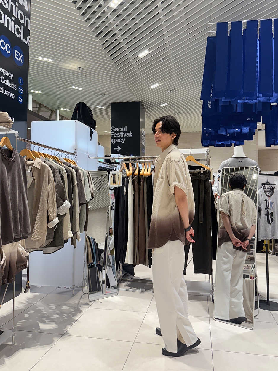 NA A NANA Gradation Oversized Shirt Ecru, NA A NANA Slit Wide Pants White 착용 스타일 - 2