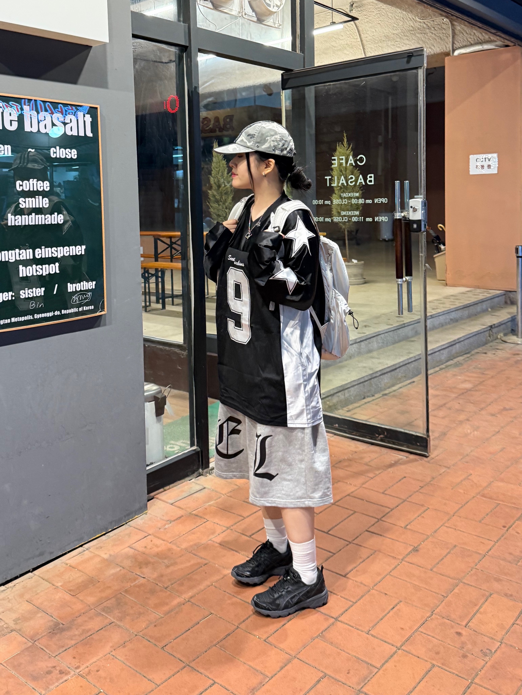 Adidas x Thug Club Cap Black, Asics Gel-Nunobiki Black Obsidian Grey 착용 스타일 - 1