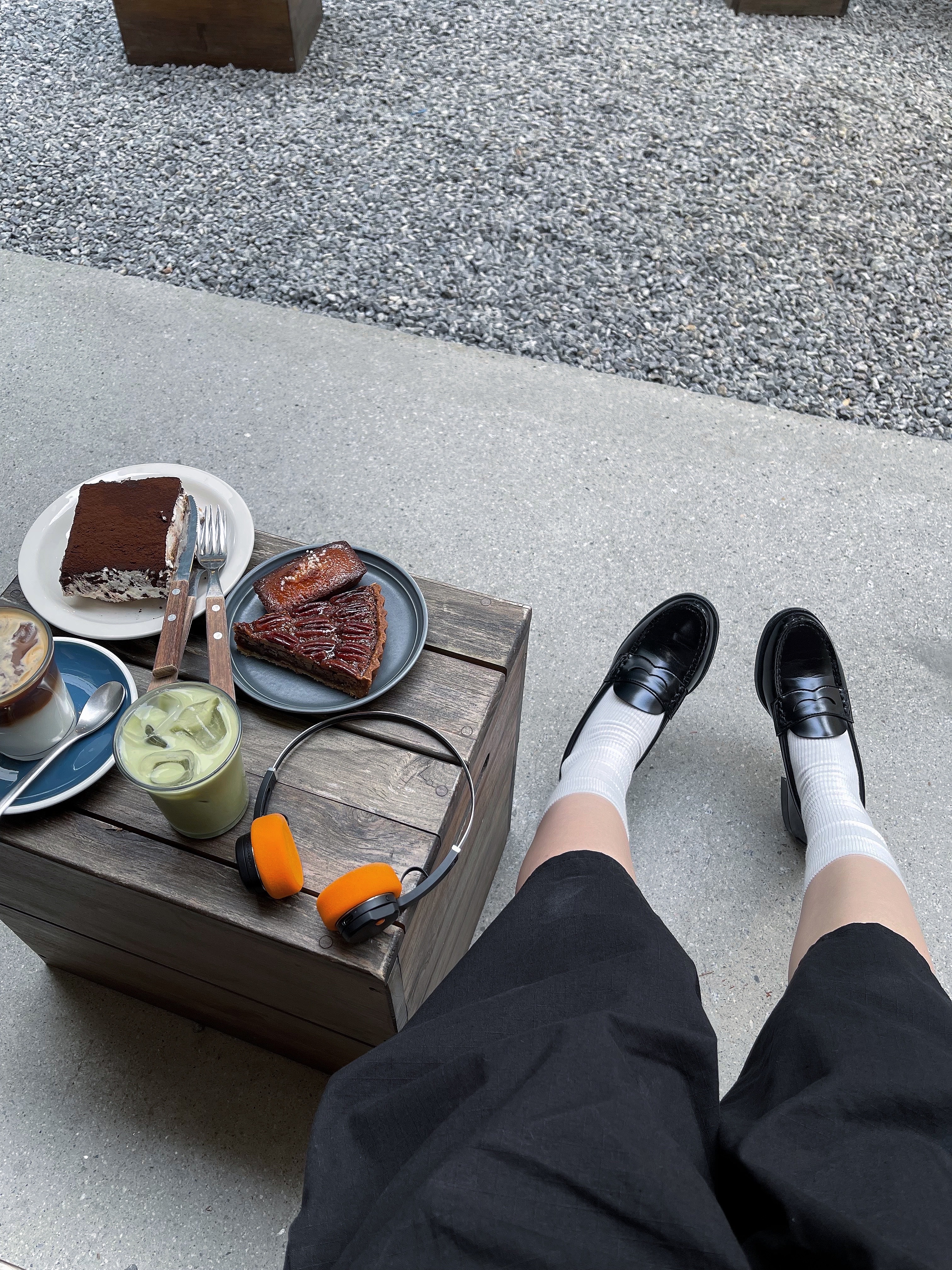 Matin Kim Matin Tarpaulin Shopper Bag Silver, Haruta HS-6550 Penny Loafer Black 착용 스타일 - 5