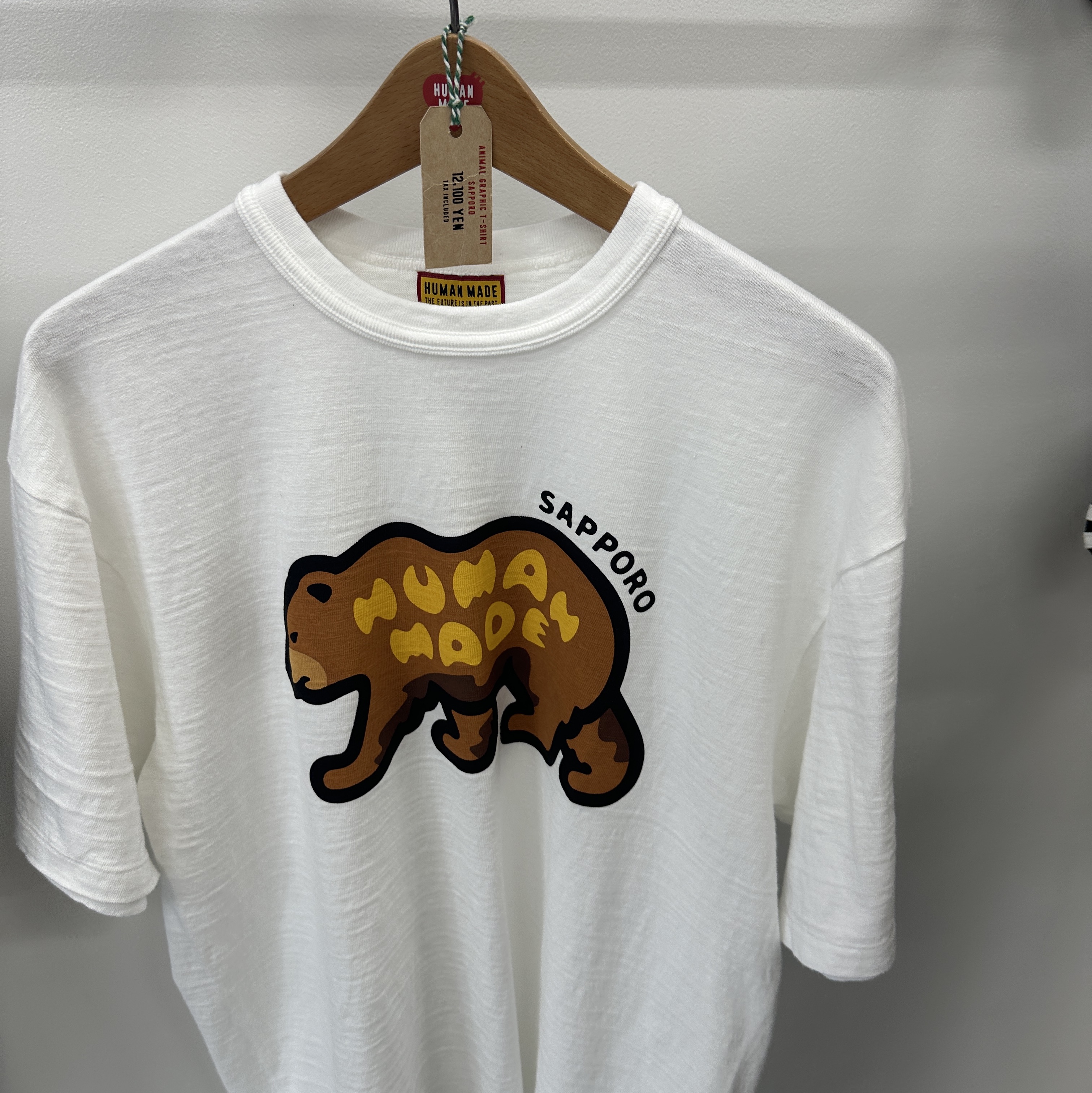 Human Made Animal Graphic T-Shirt Bear White - Sapporo Store Exclusive 착용 스타일