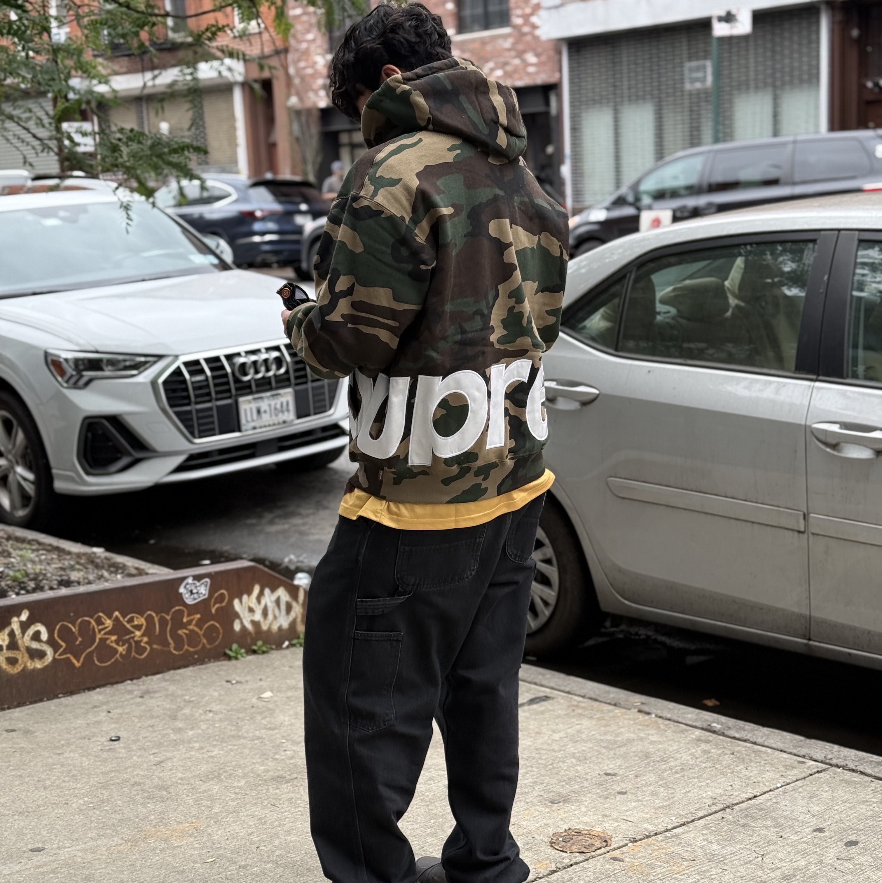 Supreme Big Logo Zip Up Hooded Sweatshirt Woodland Camo - 25SS, On Running x Post Archive Faction (Paf) Cloudmonster 2 Thorn Brown 착용 스타일 - 4