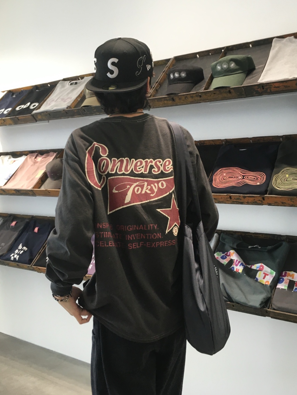 Kapital Denim Repair Track Cap Gray Black, Supreme Multi S Logo New Era Black - 25SS 착용 스타일 - 3