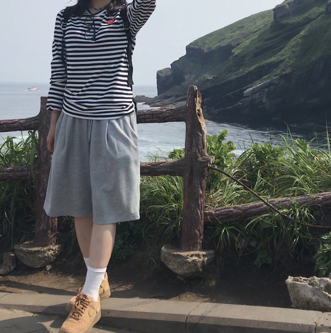 Play Comme des Garcons Striped LS T-Shirt Black White, (W) Nike Air Force 1 '07 WB Flax Wheat 착용 스타일