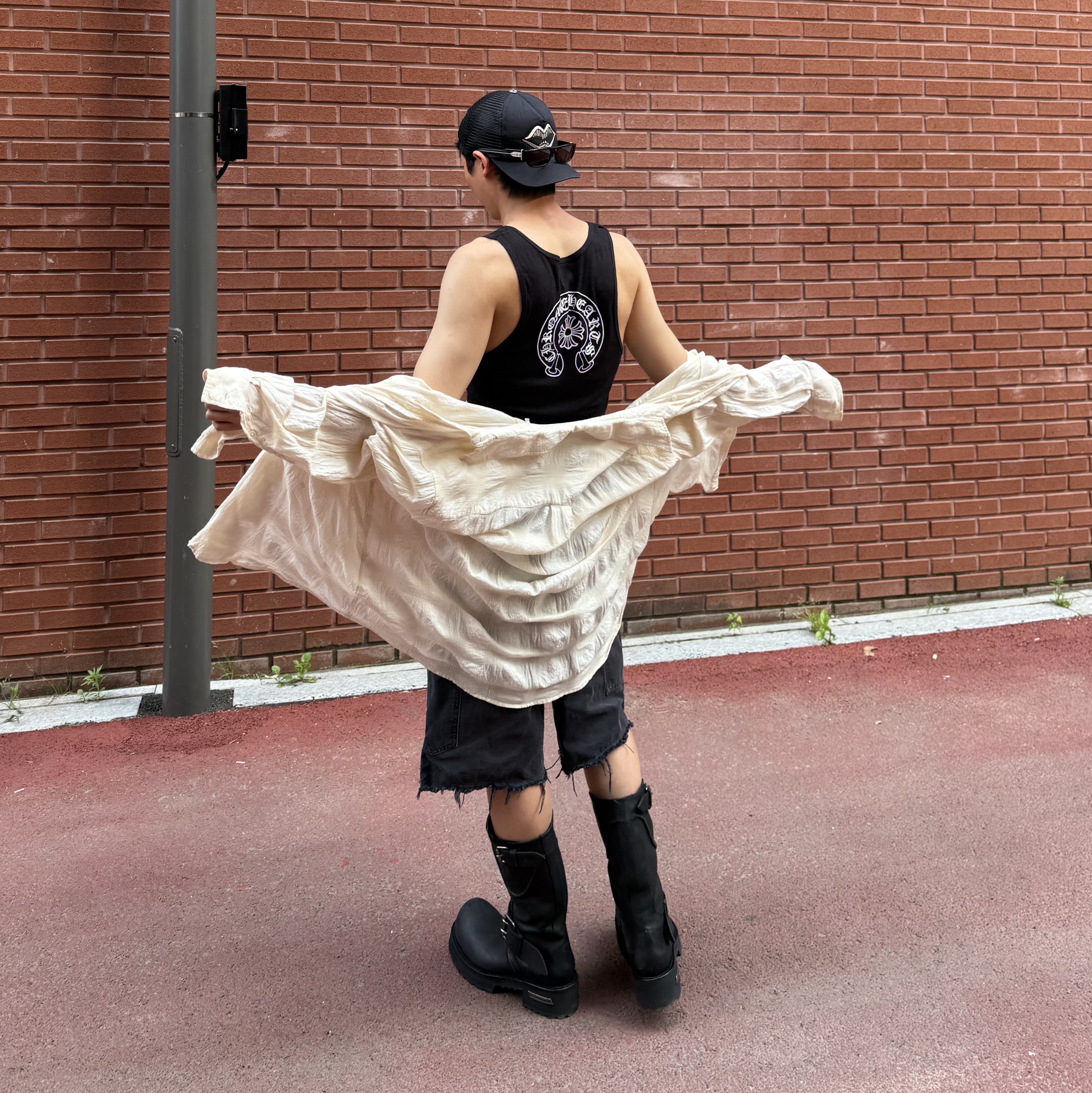 Chrome Hearts Horseshoe Fuck You Logo Tank Top Black, Our Legacy Borrowed BD Shirt Naturelle Spectral Check 착용 스타일 - 1