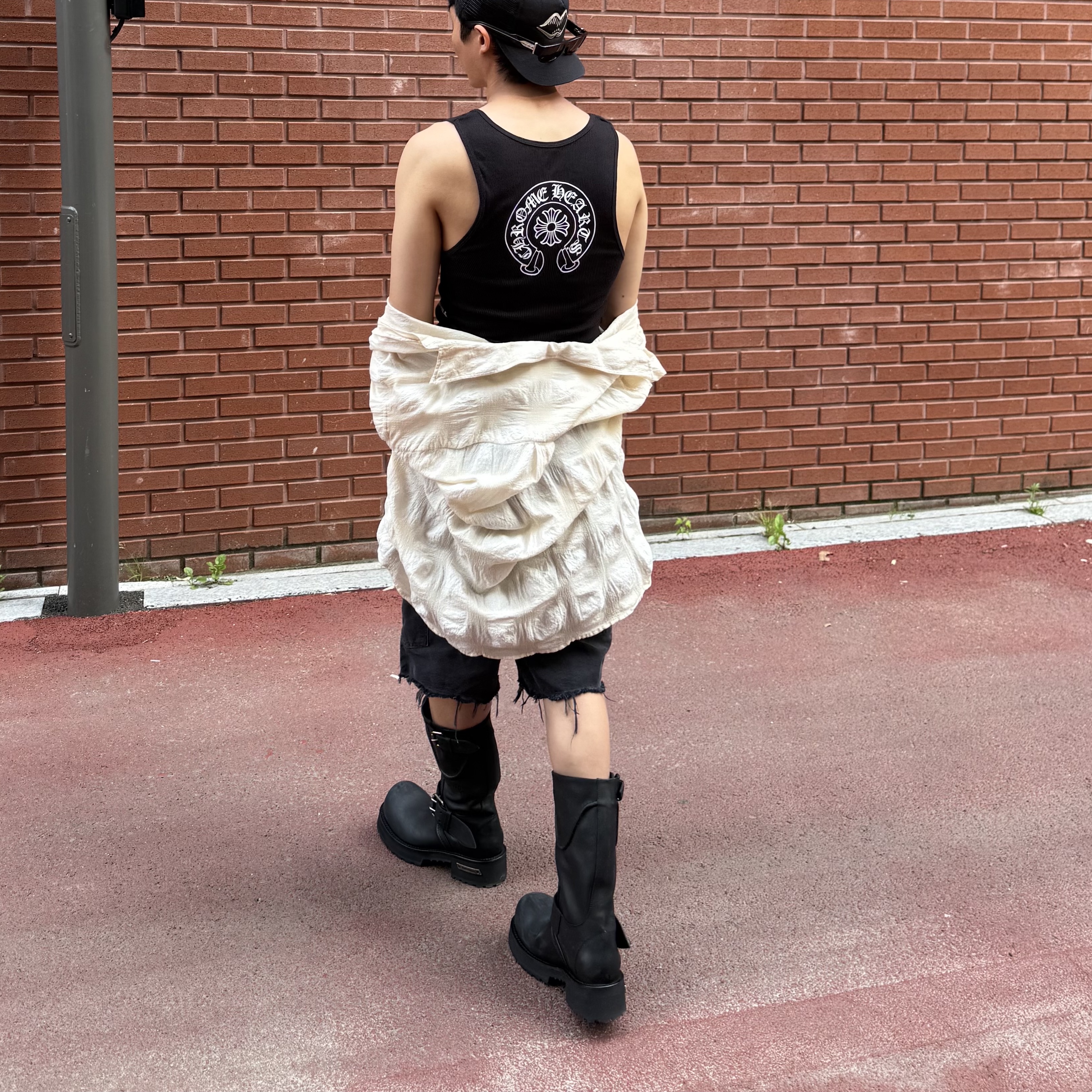 Chrome Hearts Horseshoe Fuck You Logo Tank Top Black, Our Legacy Borrowed BD Shirt Naturelle Spectral Check 착용 스타일 - 2