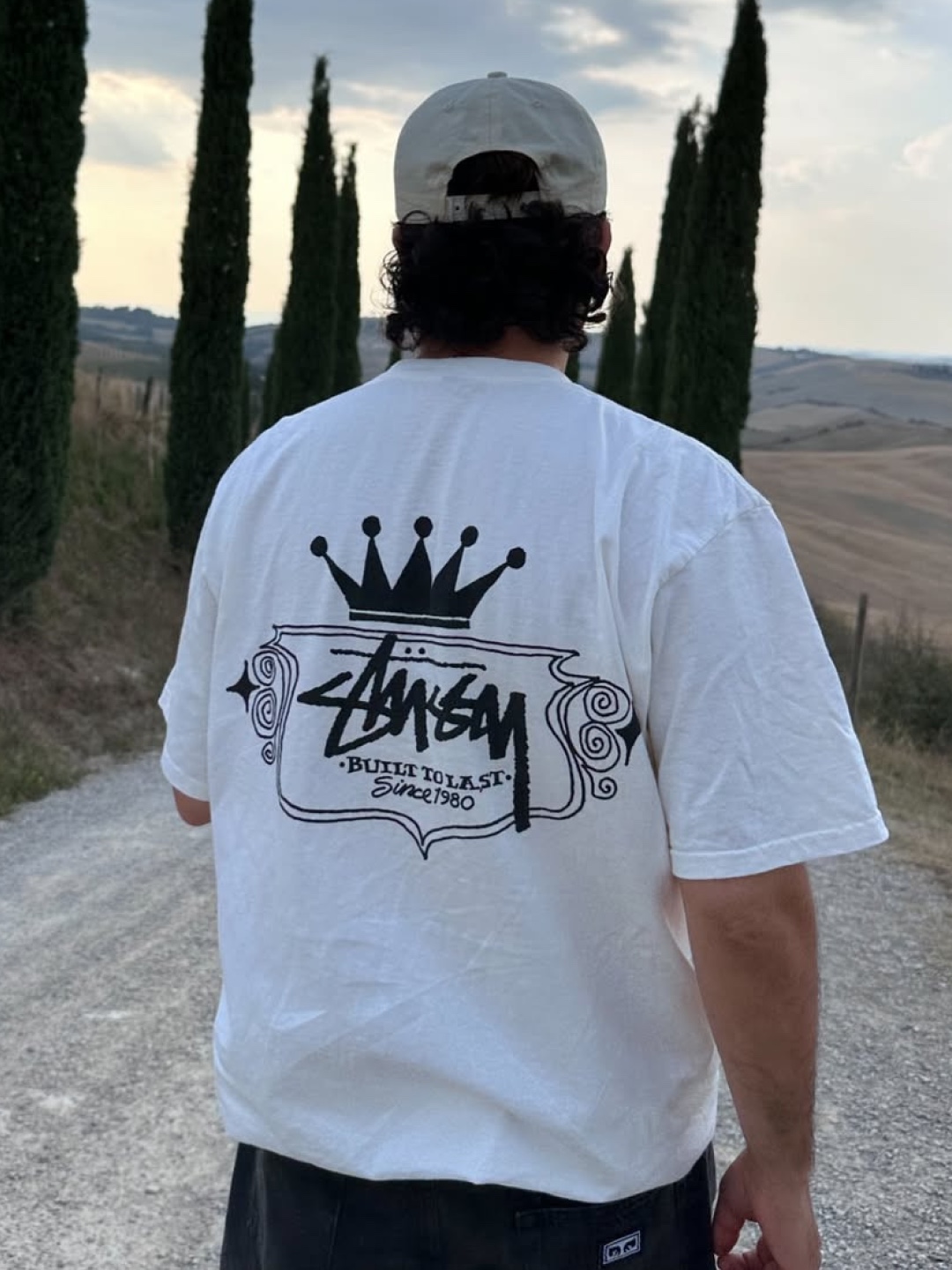 Stussy x Heal The Bay Summit To Sea Pigment Dyed T-Shirt Natural, Stussy Built Tough T-Shirt White 착용 스타일 - 5