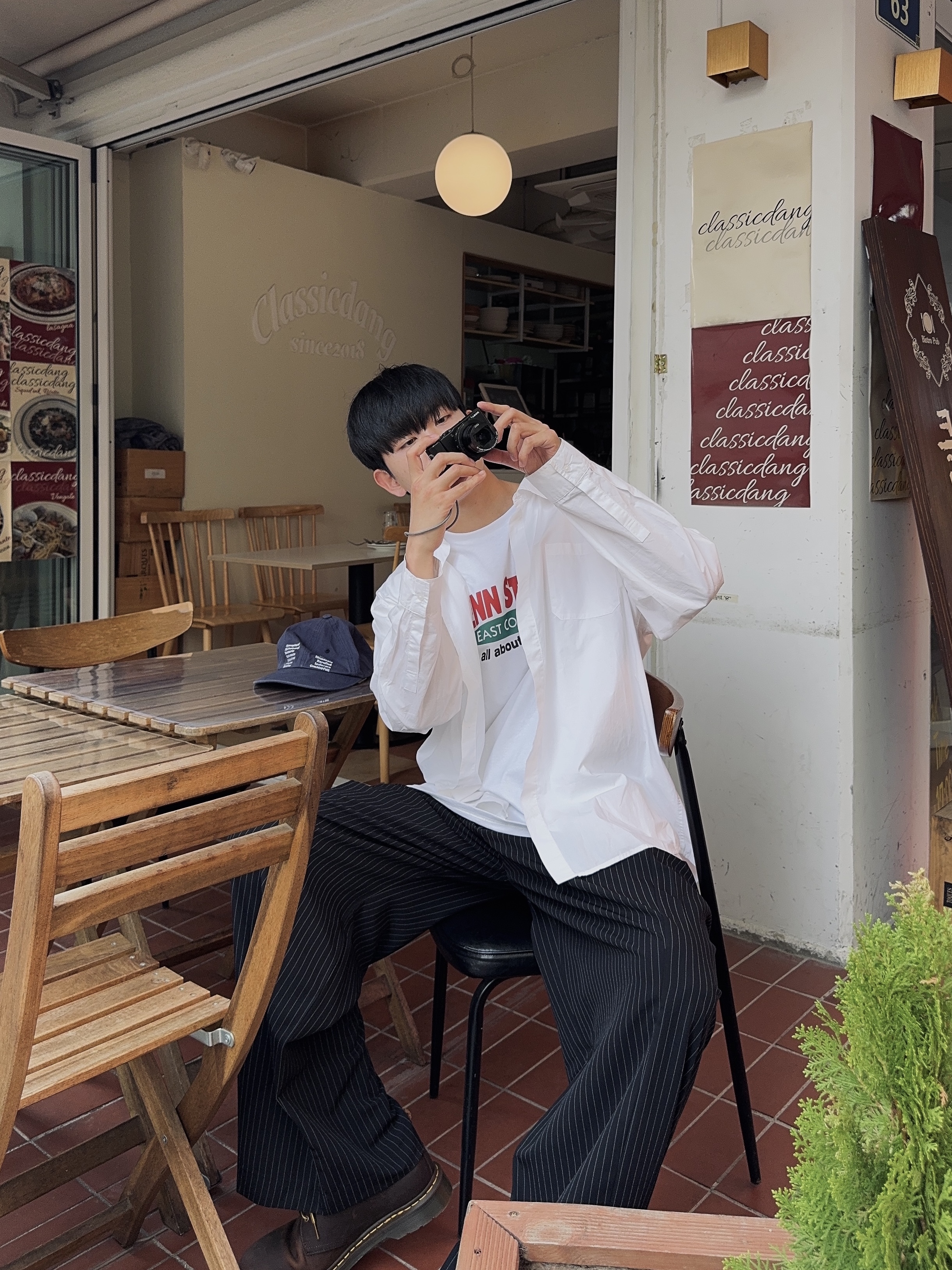 Gildan X American Collection PENN STATION T-Shirt White 착용 스타일 - 1
