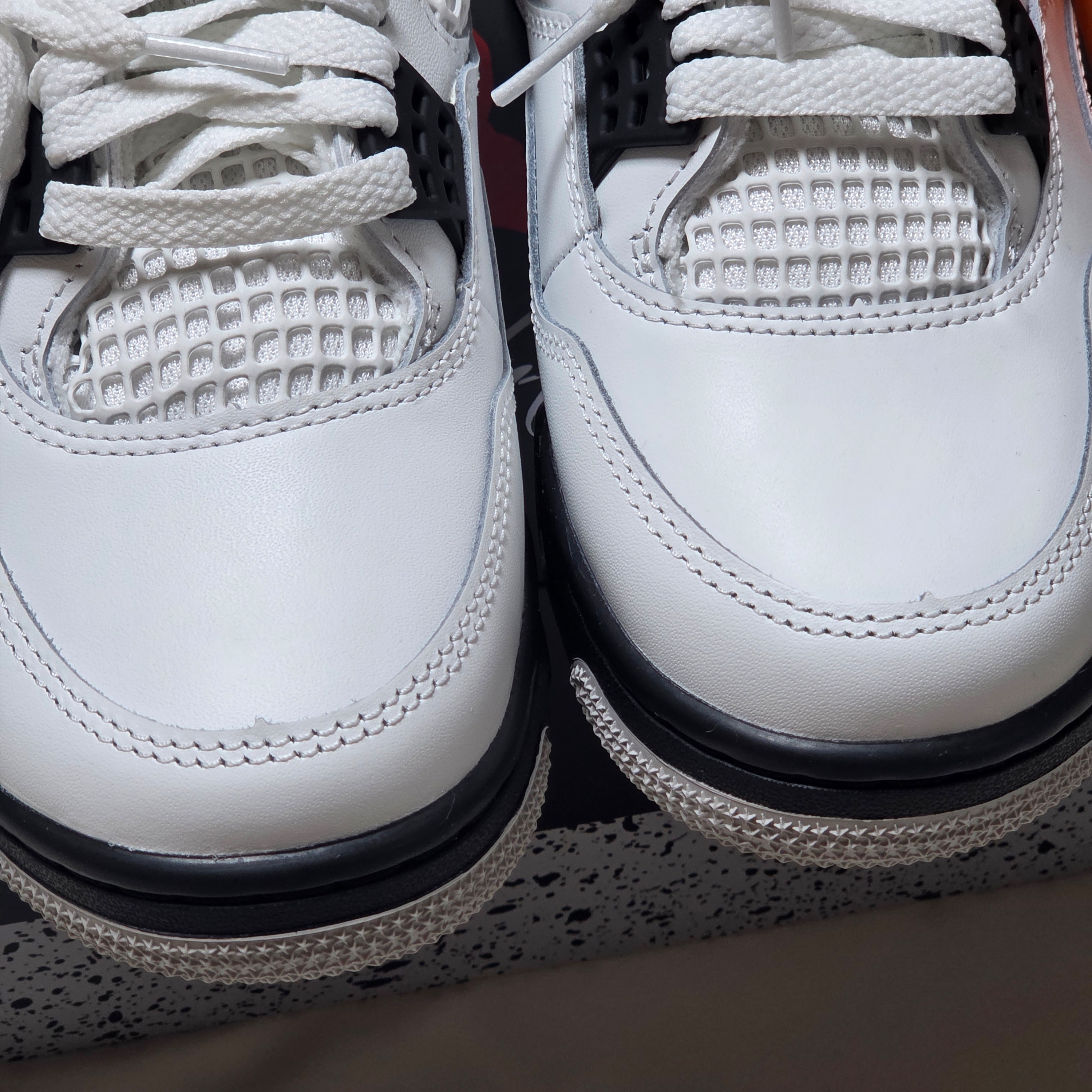 Jordan 4 Retro OG White Cement 2025 착용 스타일 - 2