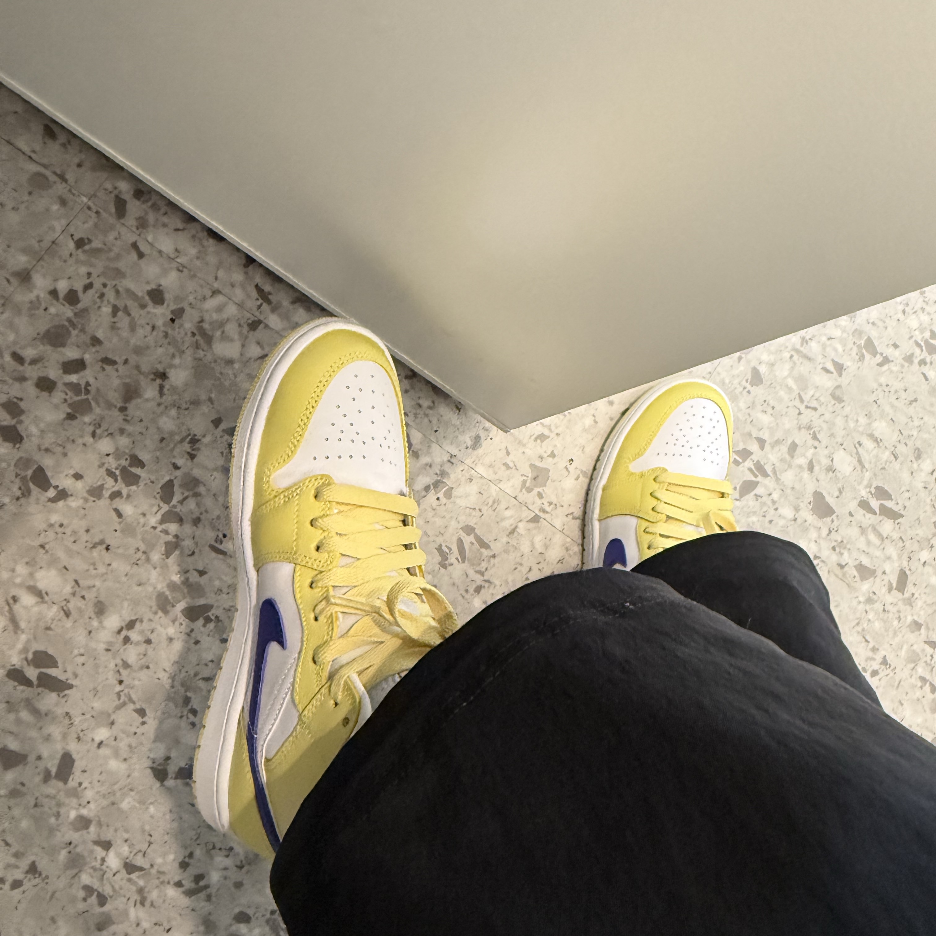 (W) Jordan 1 Mid Lemon Wash Lapis 착용 스타일