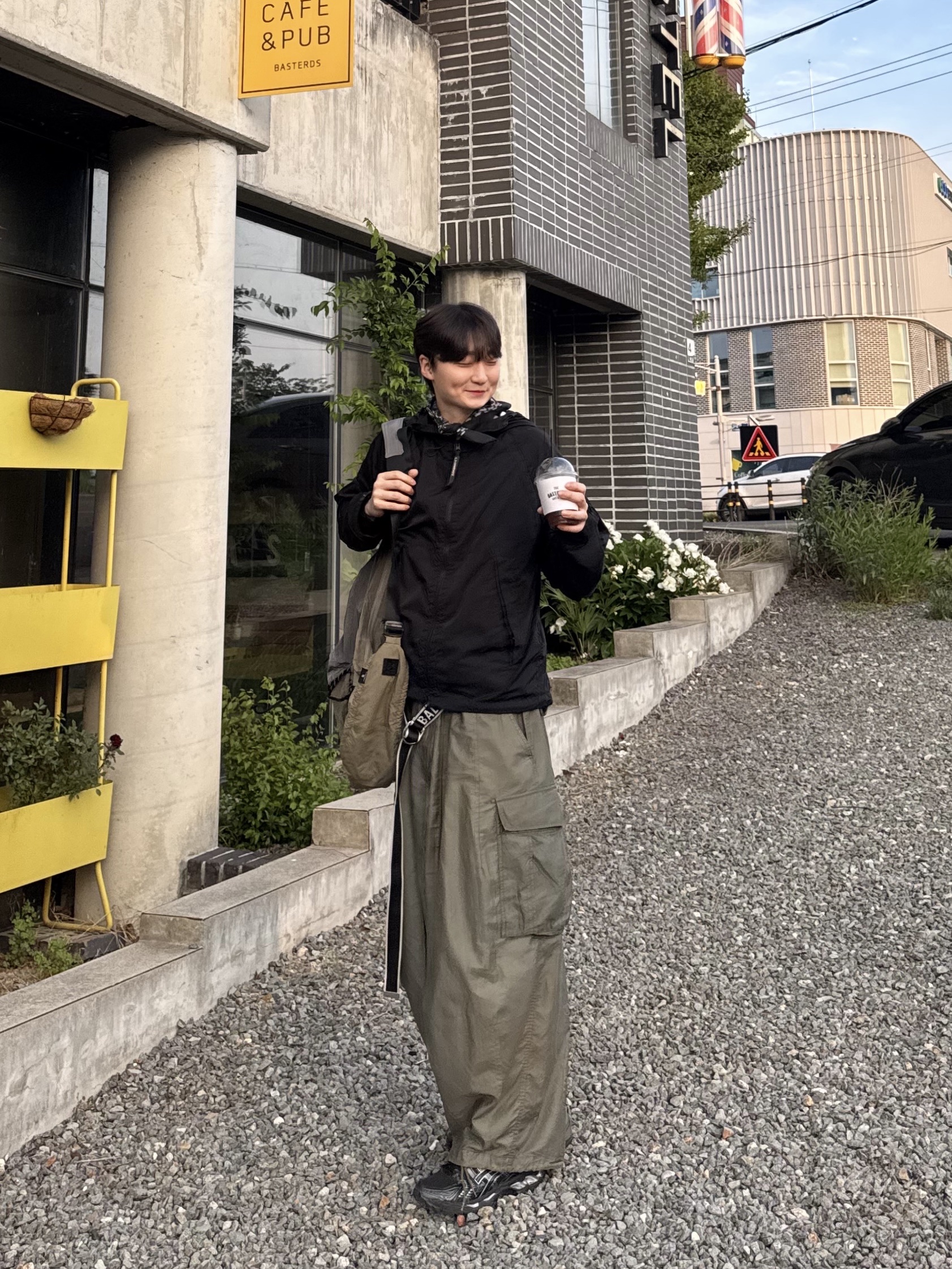 C.P. Company Chrome-R Goggle Jacket Black - 23SS, Asics Gel-Kayano 14 Black Pure Silver 착용 스타일 - 2