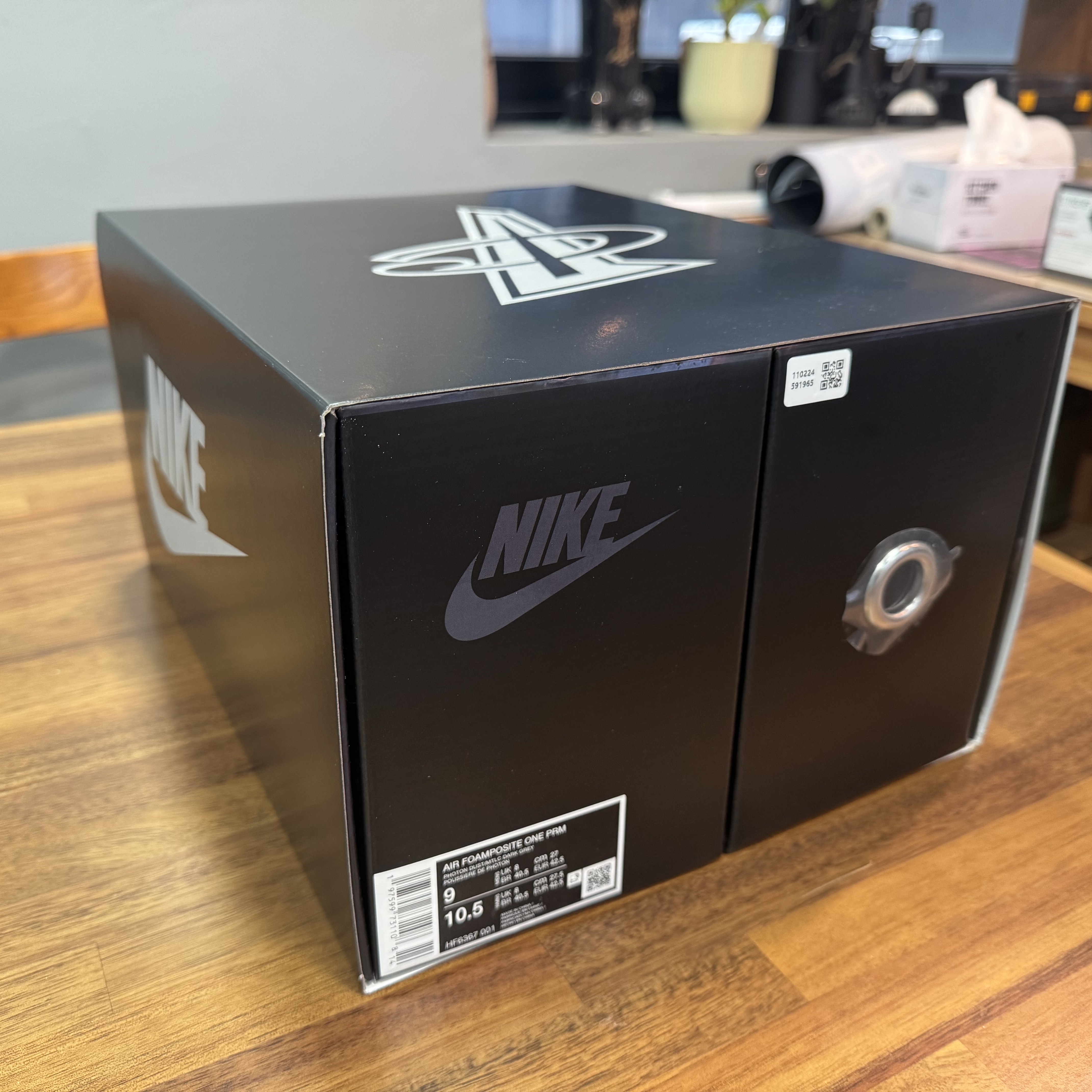 Nike x Tekken 8 Air Foamposite One PRM Jin 착용 스타일 - 3