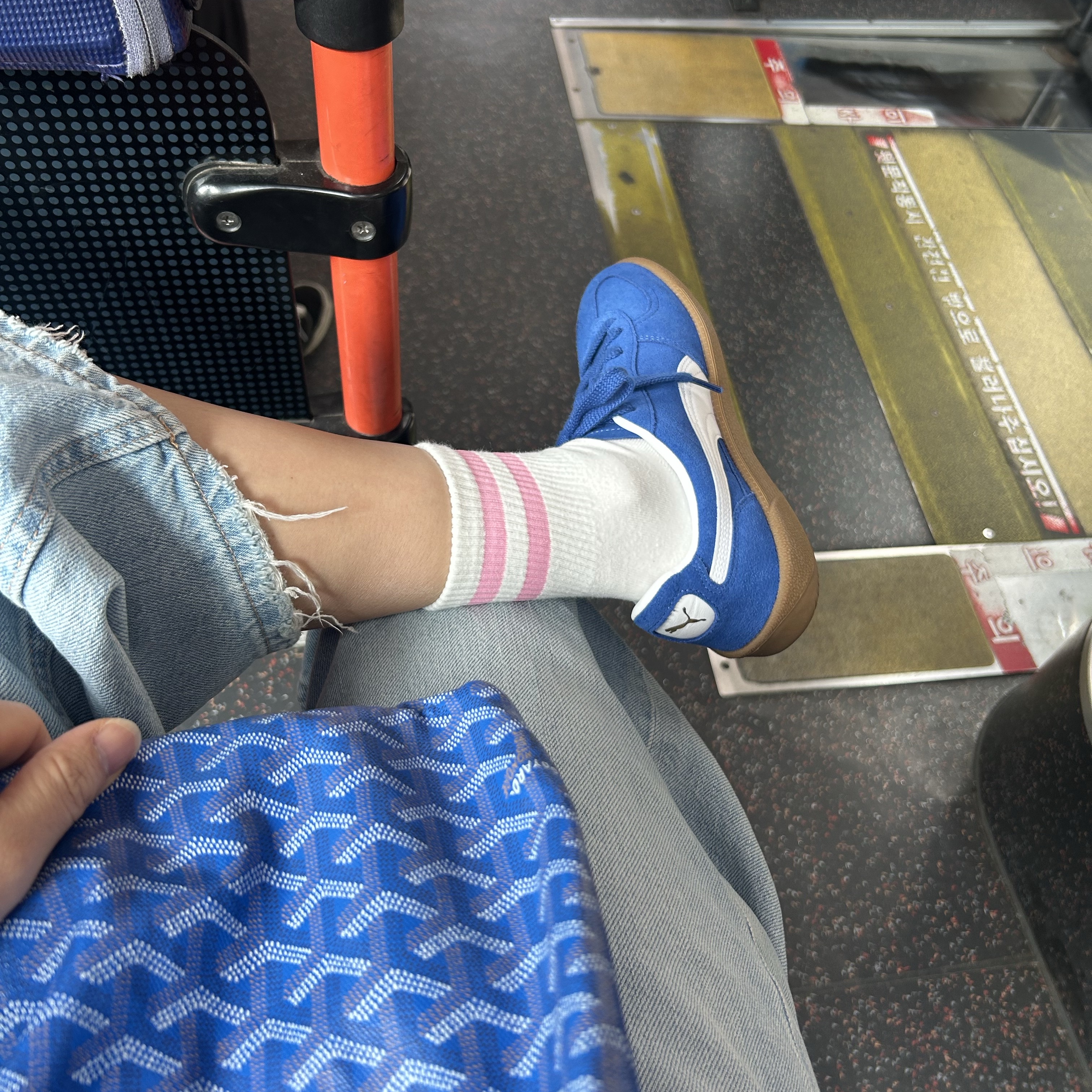 Puma Palermo Cobalt Glaze White 착용 스타일