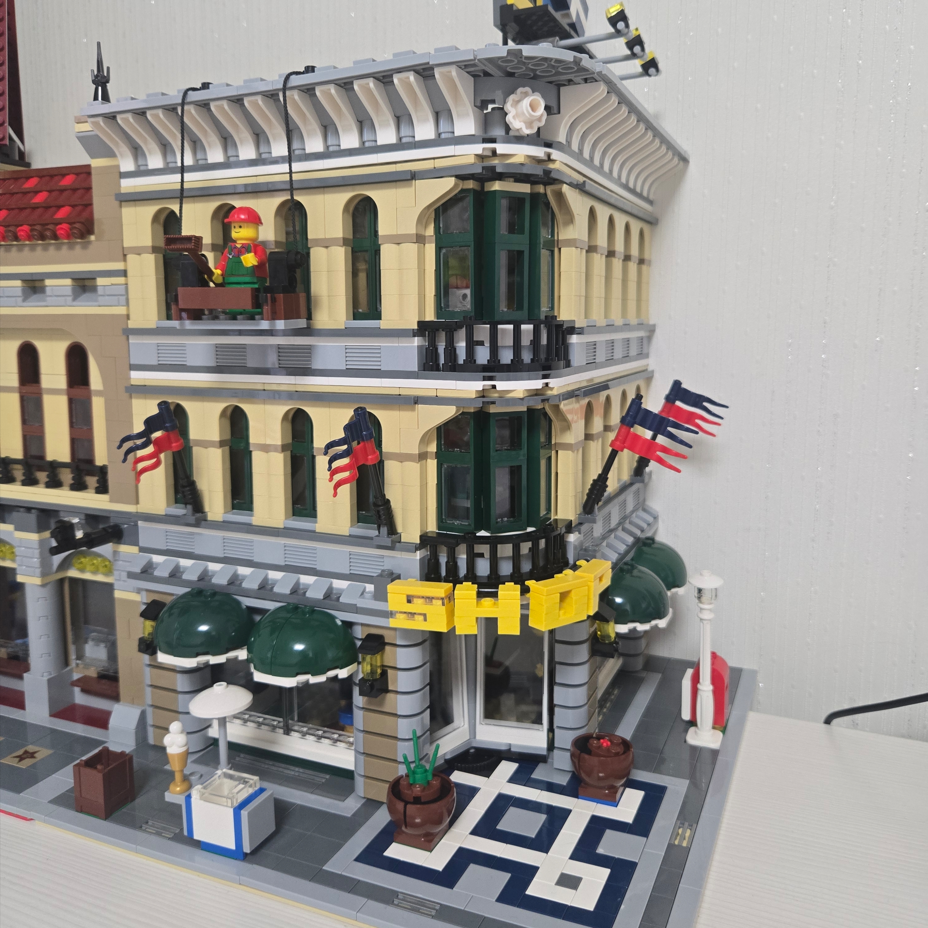 Lego Grand Emporium 착용 스타일