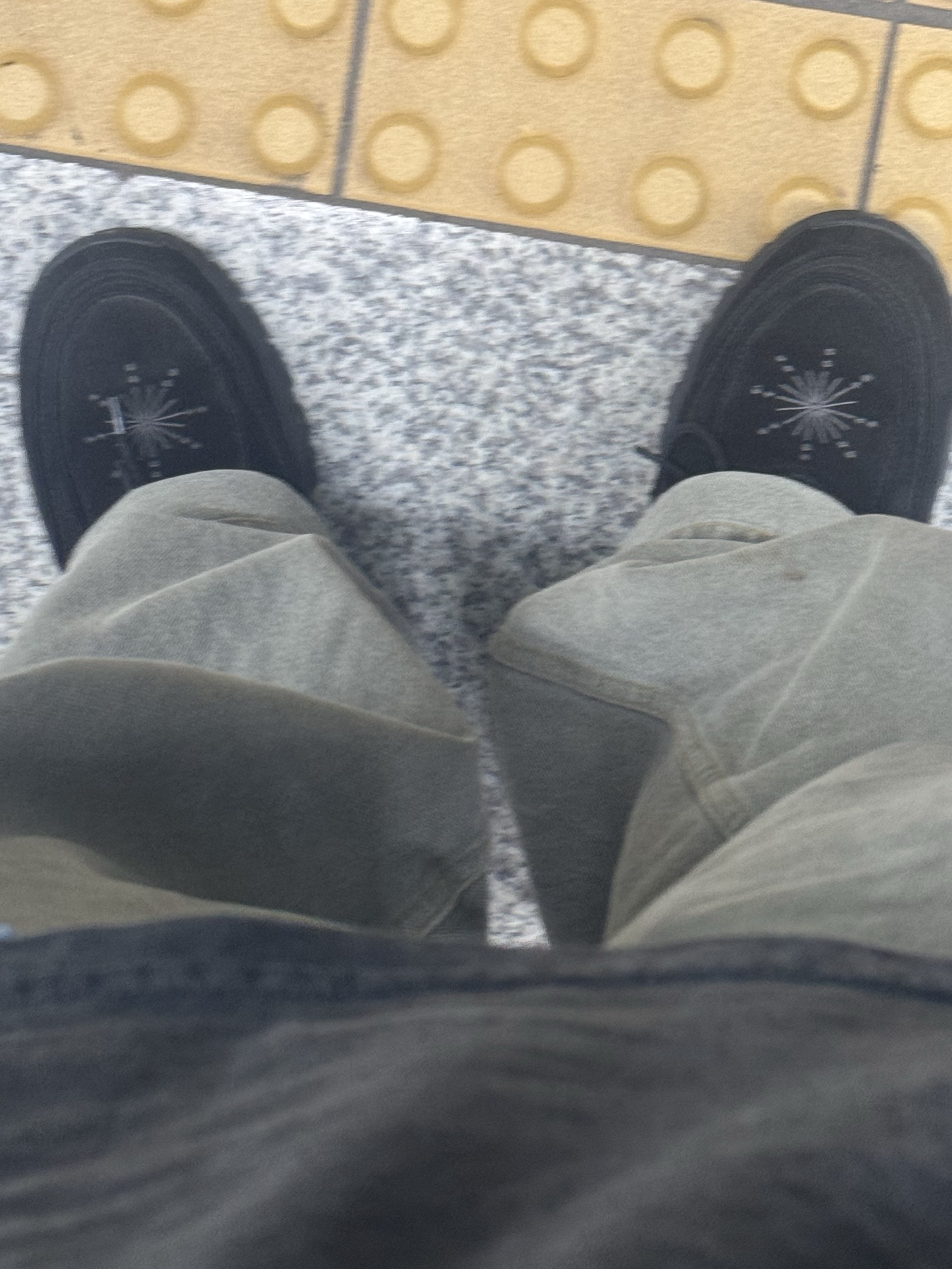 [KREAM 단독] Millo Archive X Negative Three Crescendo Desert Boots Black 착용 스타일 - 2